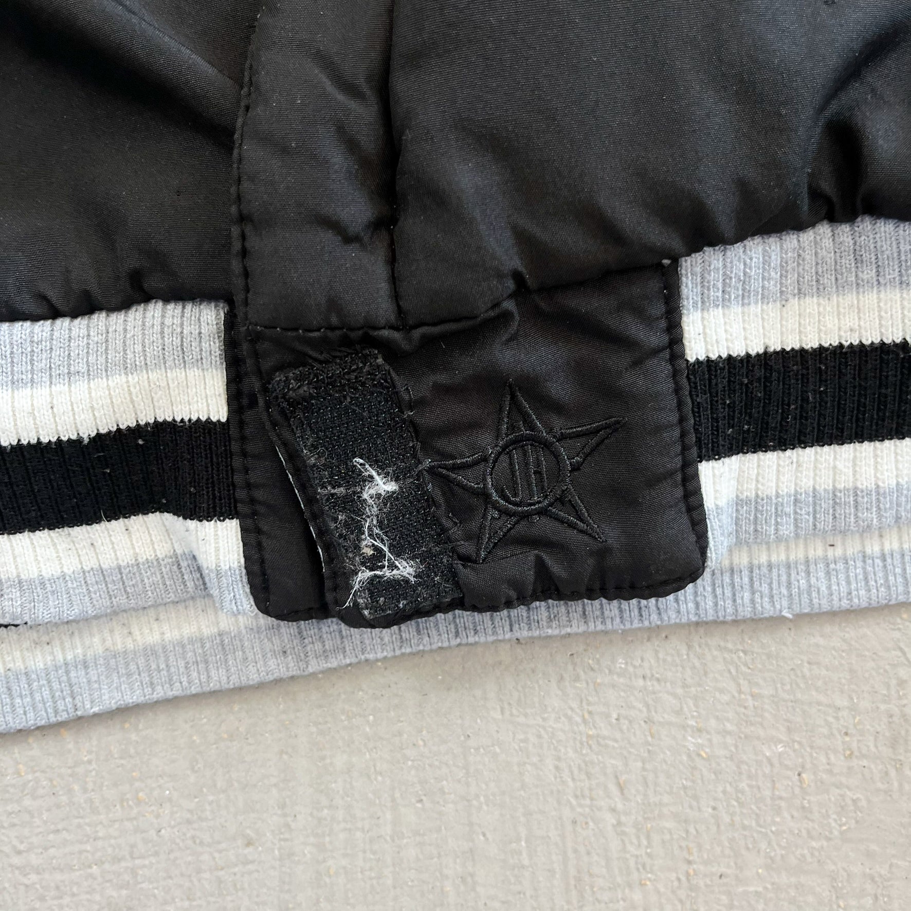 F- Vintage Brooklyn Nets Jeff Hamilton Design Reversible Hooded Jacket