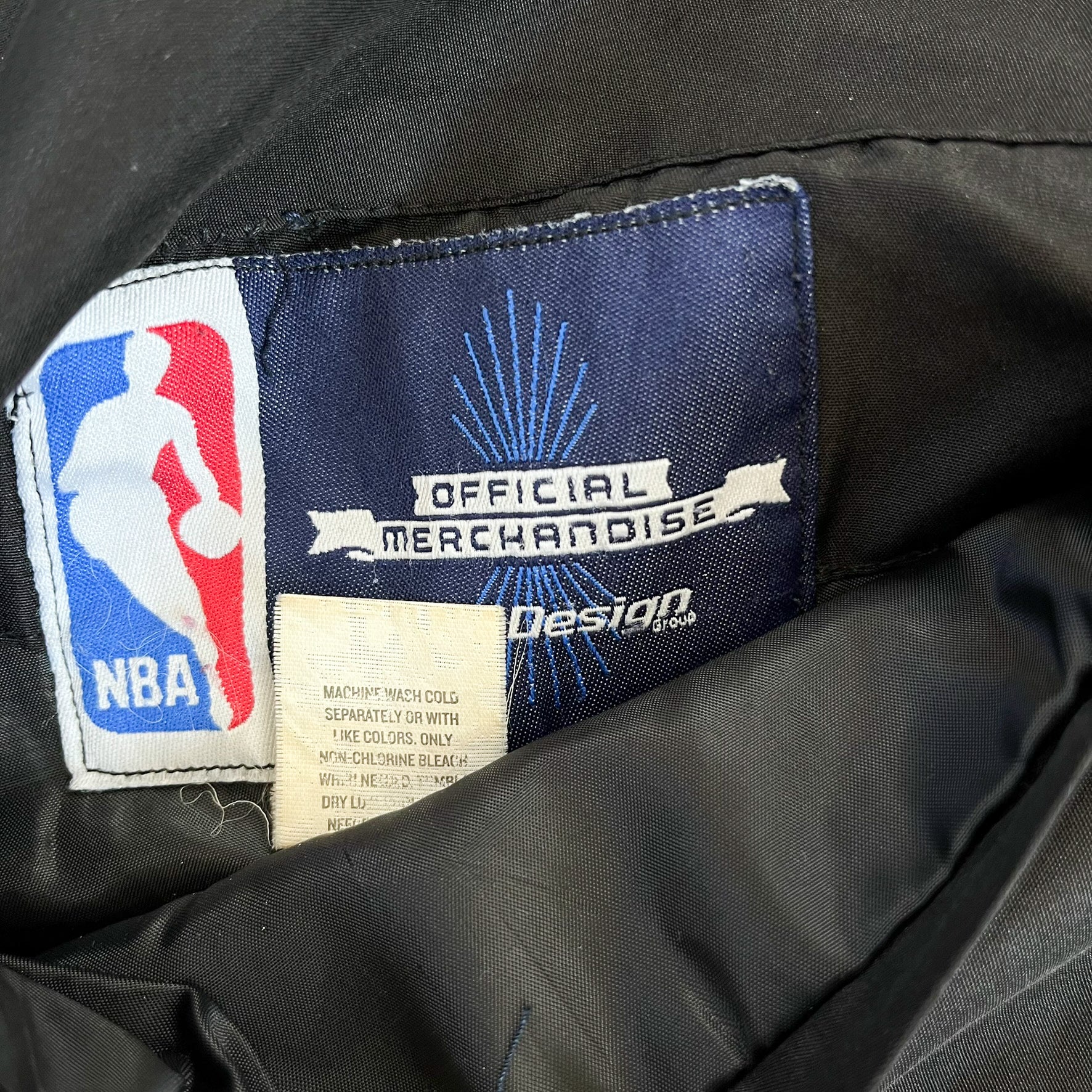 F- Vintage Brooklyn Nets Jeff Hamilton Design Reversible Hooded Jacket