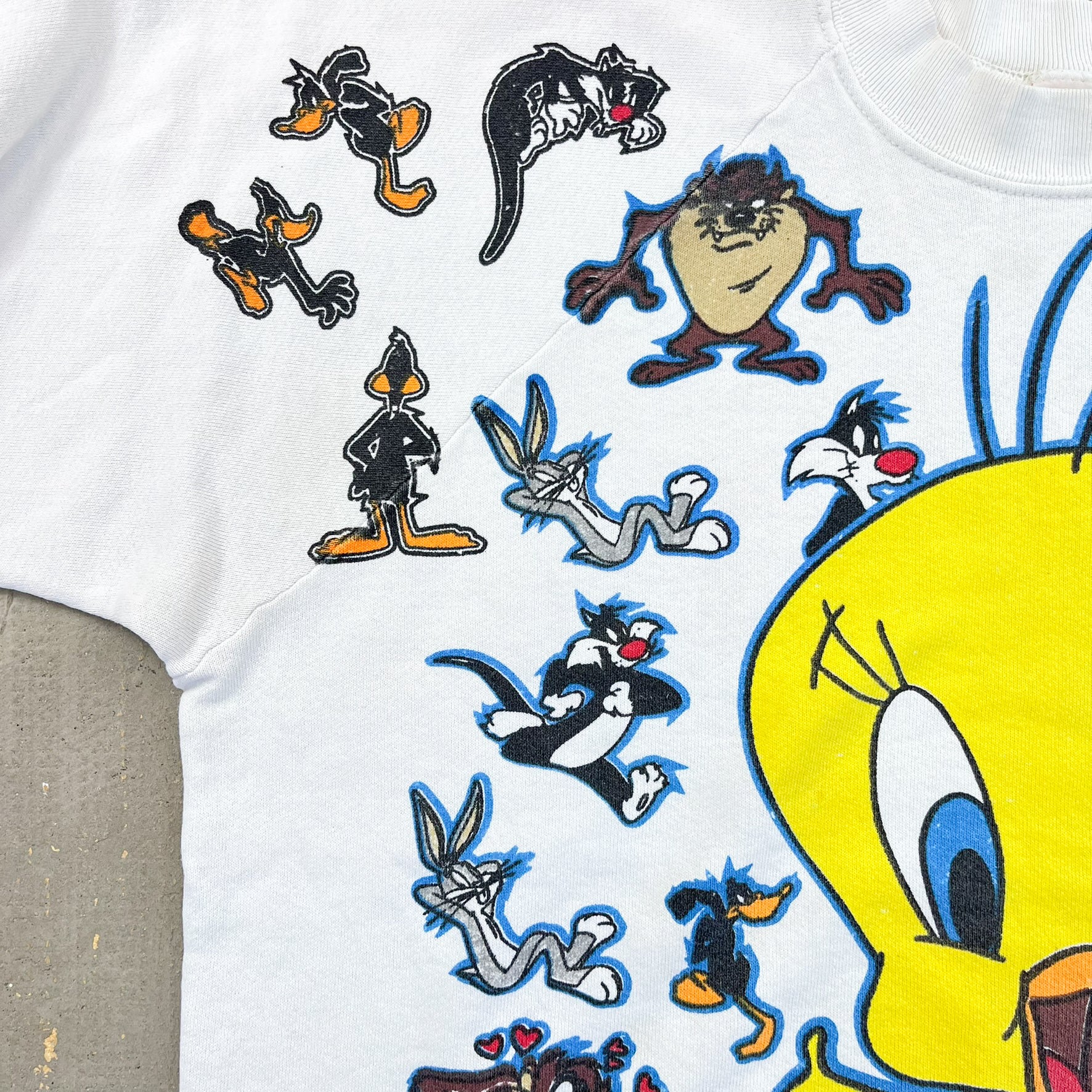 F- Vintage '94 Looney Tunes Tweety Bird & Co. Jumbo Print Crewneck