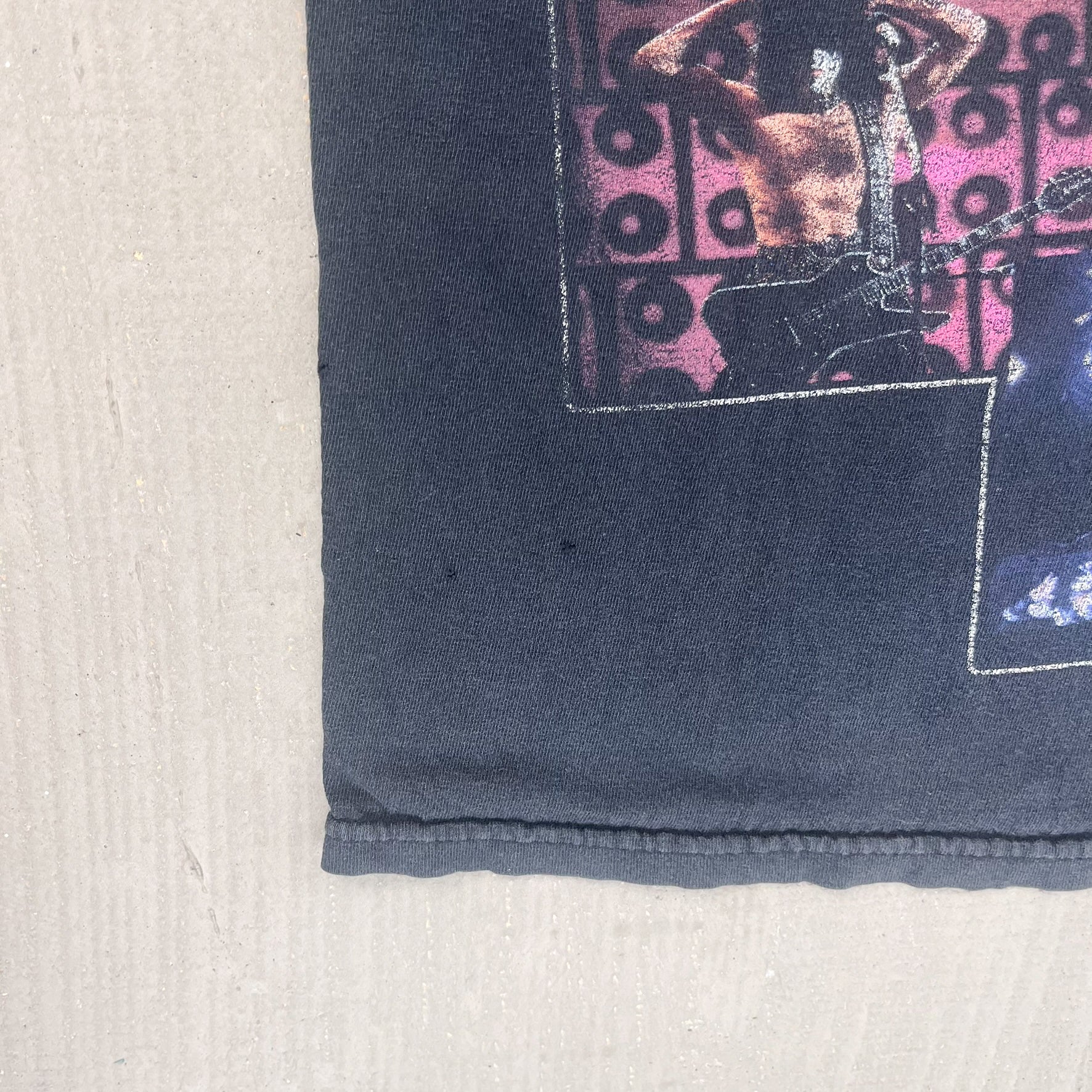 F- Vintage '09 Kiss if Its Too Loud You're Too Old Tour tee