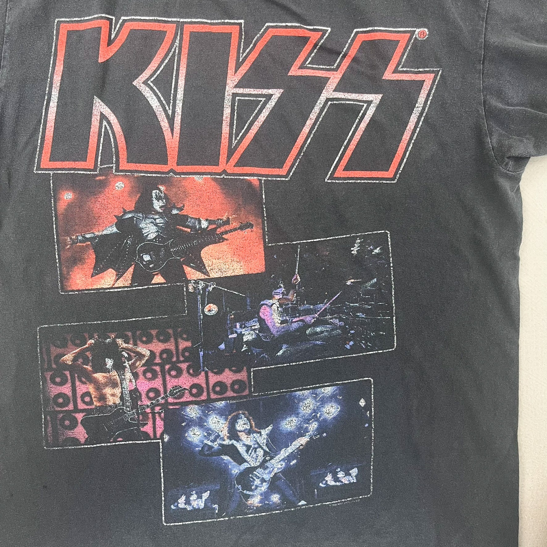 F- Vintage '09 Kiss if Its Too Loud You're Too Old Tour tee