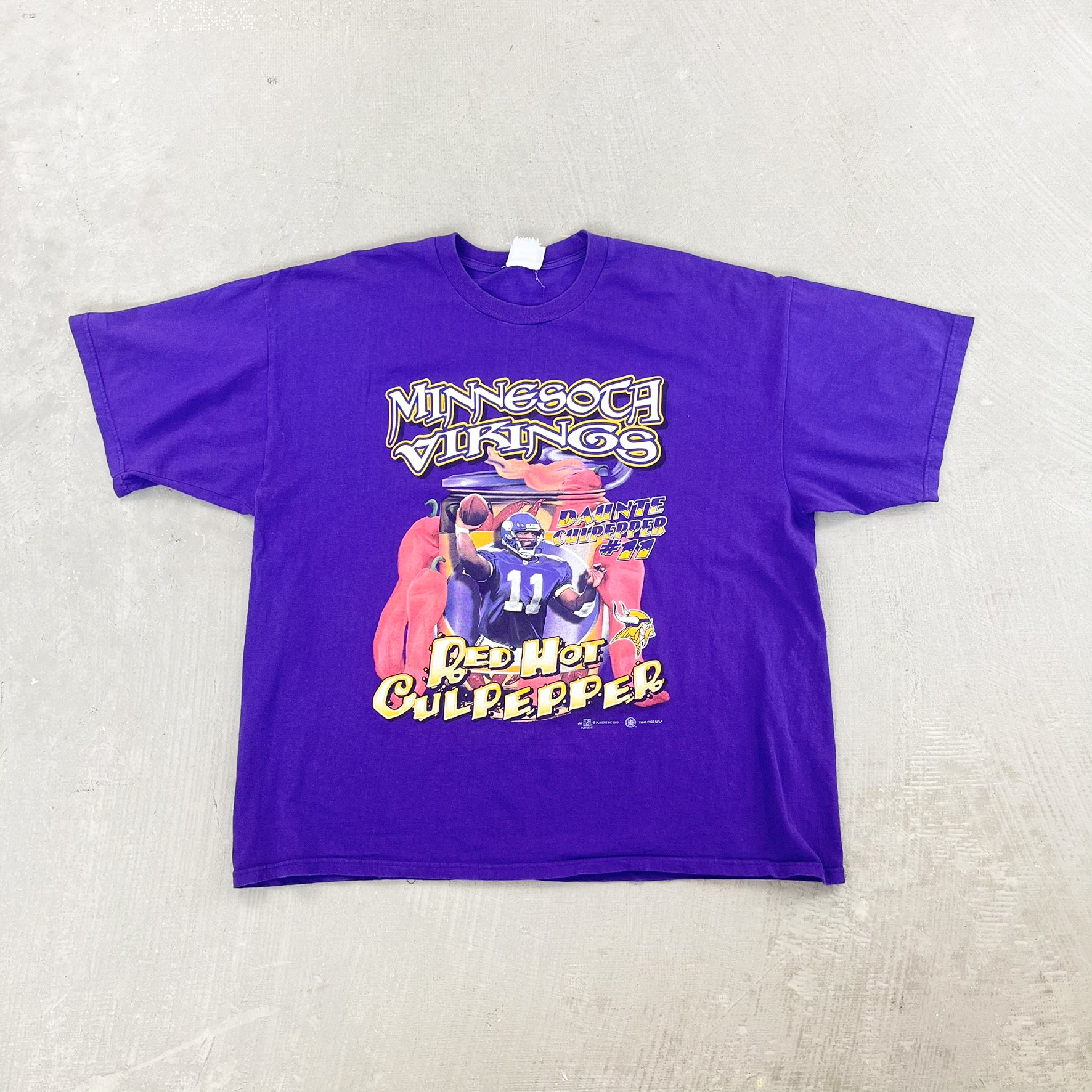 F- Vintage '00 Minnesota Vikings Daunte Culpepper NFL Graphic Tee