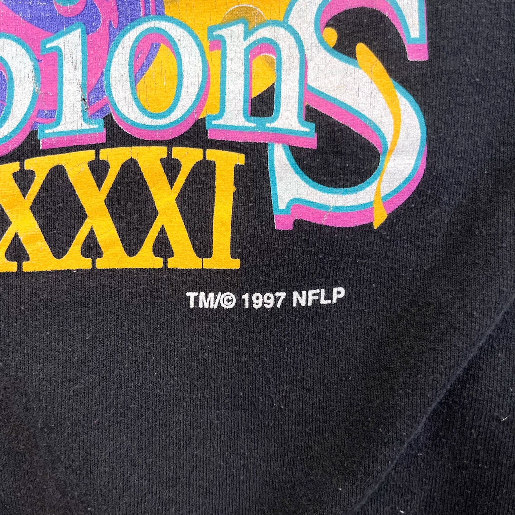 F- Vintage '97 Green Bay Packers Super Bowl 31 Champion NFL Crewneck