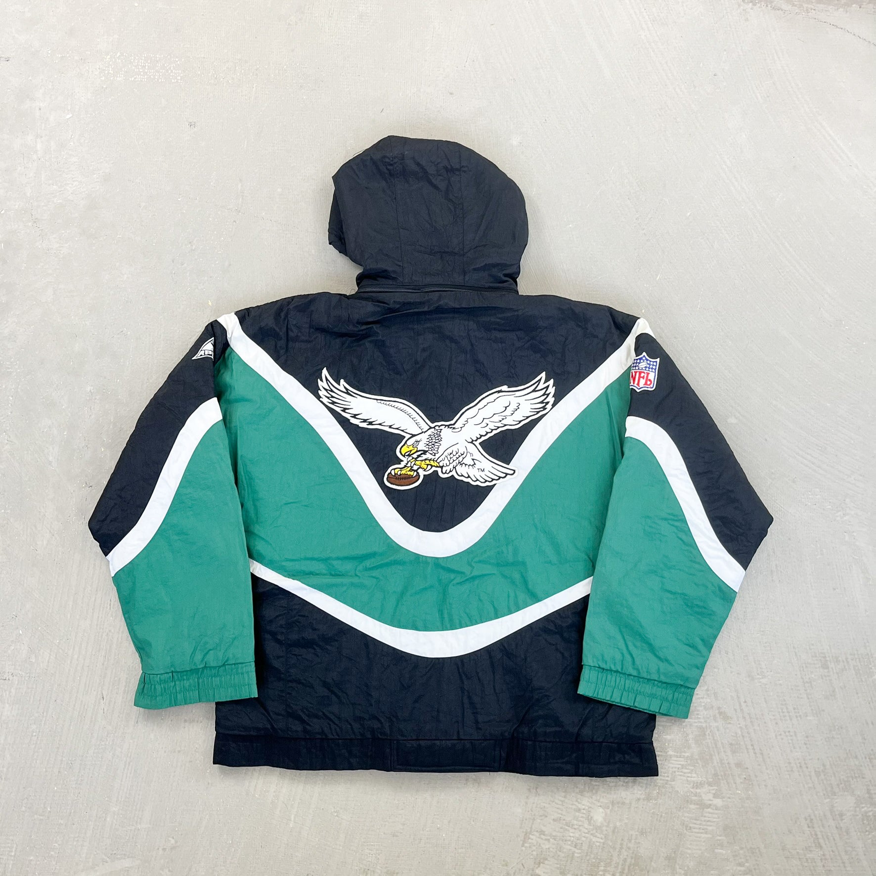 F- Vintage Philadelphia Eagles NFL Apex One Hooded Winter Jacket