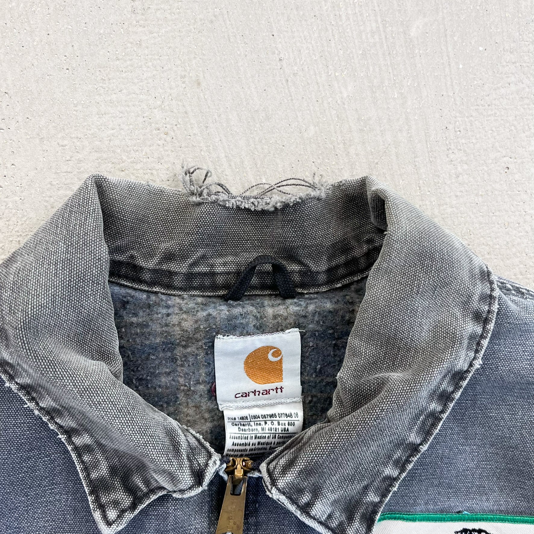 F- Vintage Carhartt Detroit Insulated BC Wildlife Federation Work Jacket