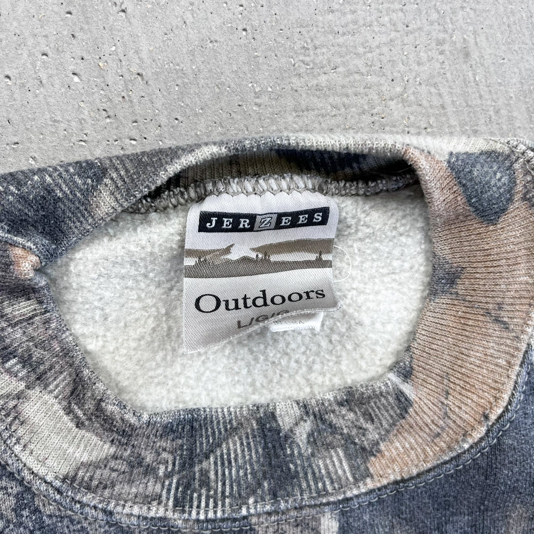 F- Vintage Jerzees Mossy Oak Camo Pattern Crewneck