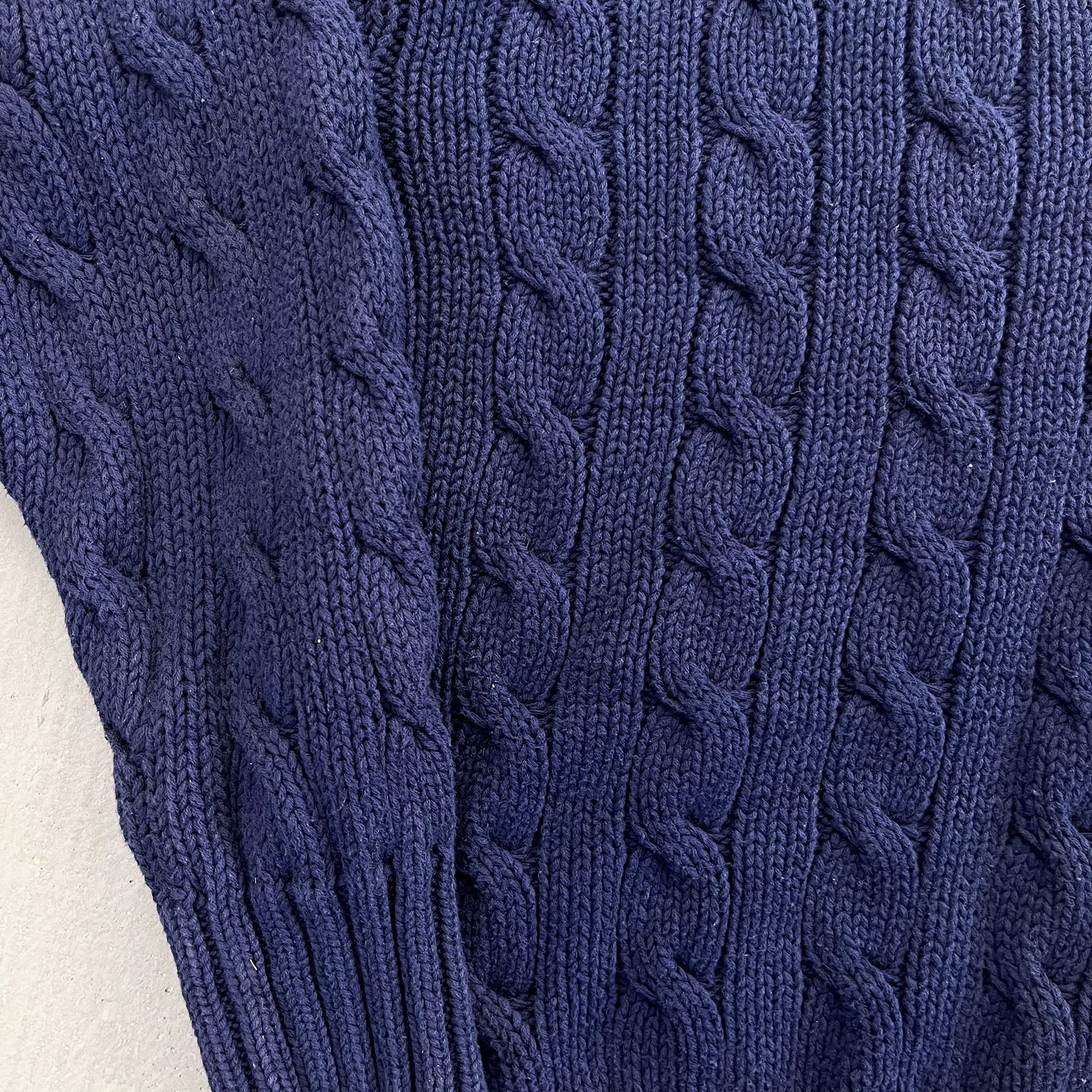 F- GAP 90s Woven V Neck Style Knit Sweater