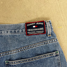 Load image into Gallery viewer, D- Vintage Tommy Hilfiger Denim Carpenter Jorts
