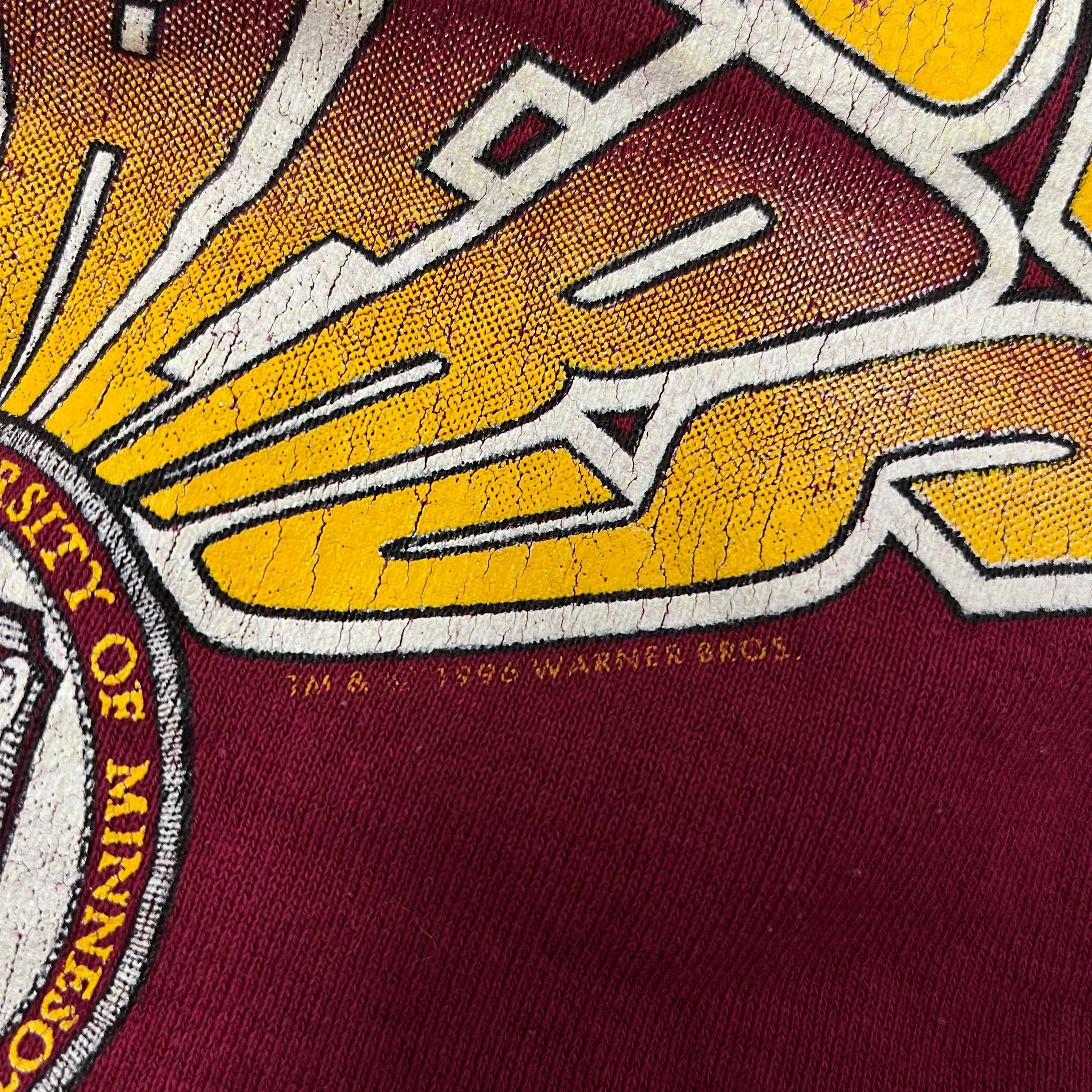 F- Vintage '96 Looney Tunes & University Of Minnesota Gophers Crewneck