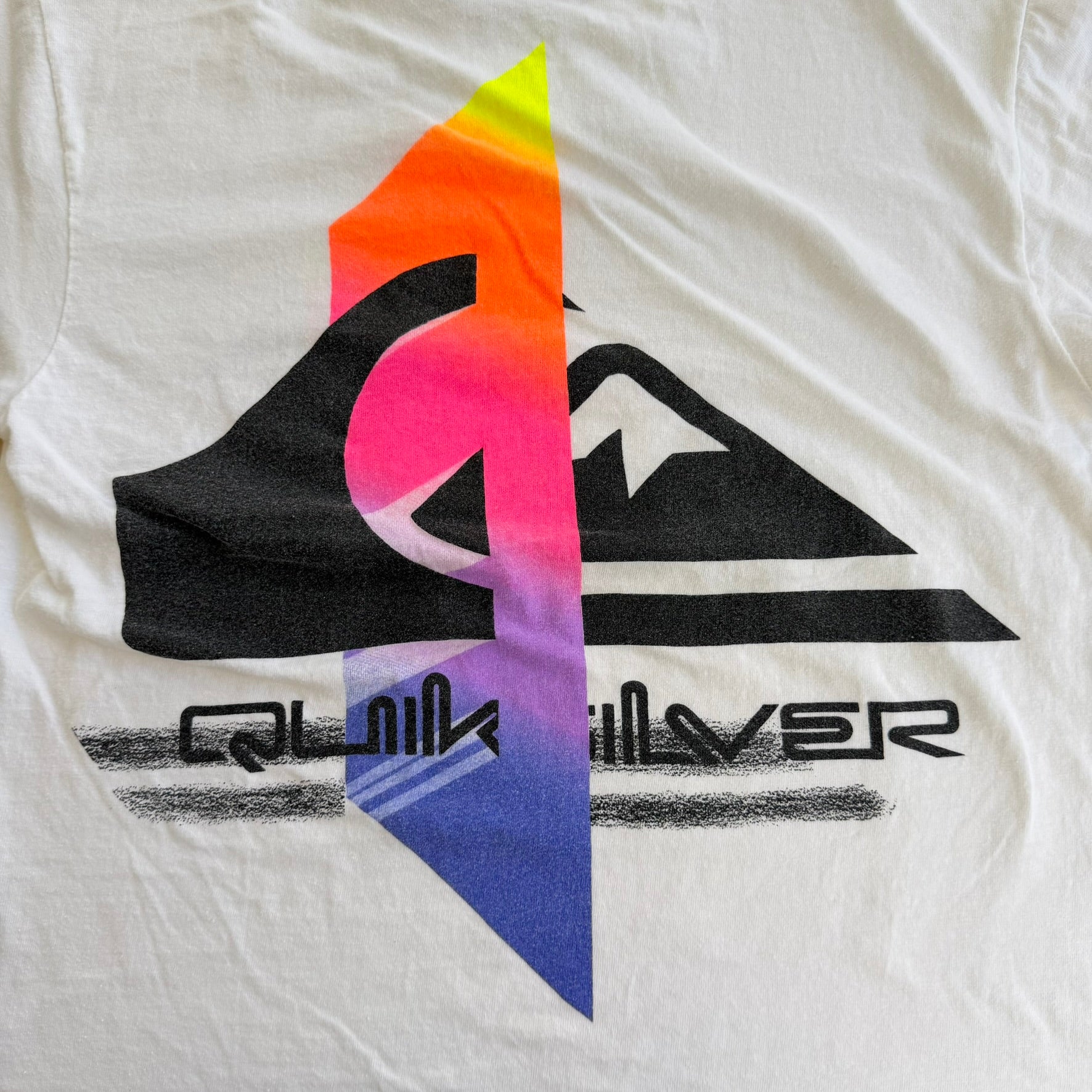 J- Vintage Quicksilver Logo & Text Graphic Made In USA Single Stitch Tee - M