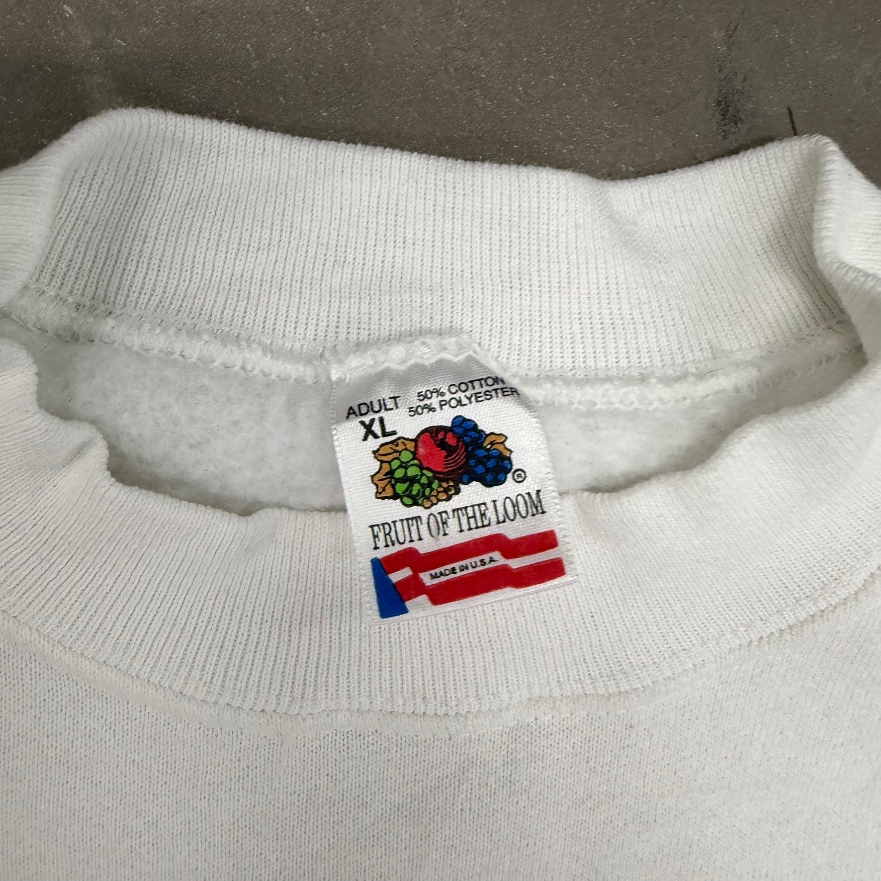 J- Vintage '93 Country Music Graphic Made In USA Crewneck - XL