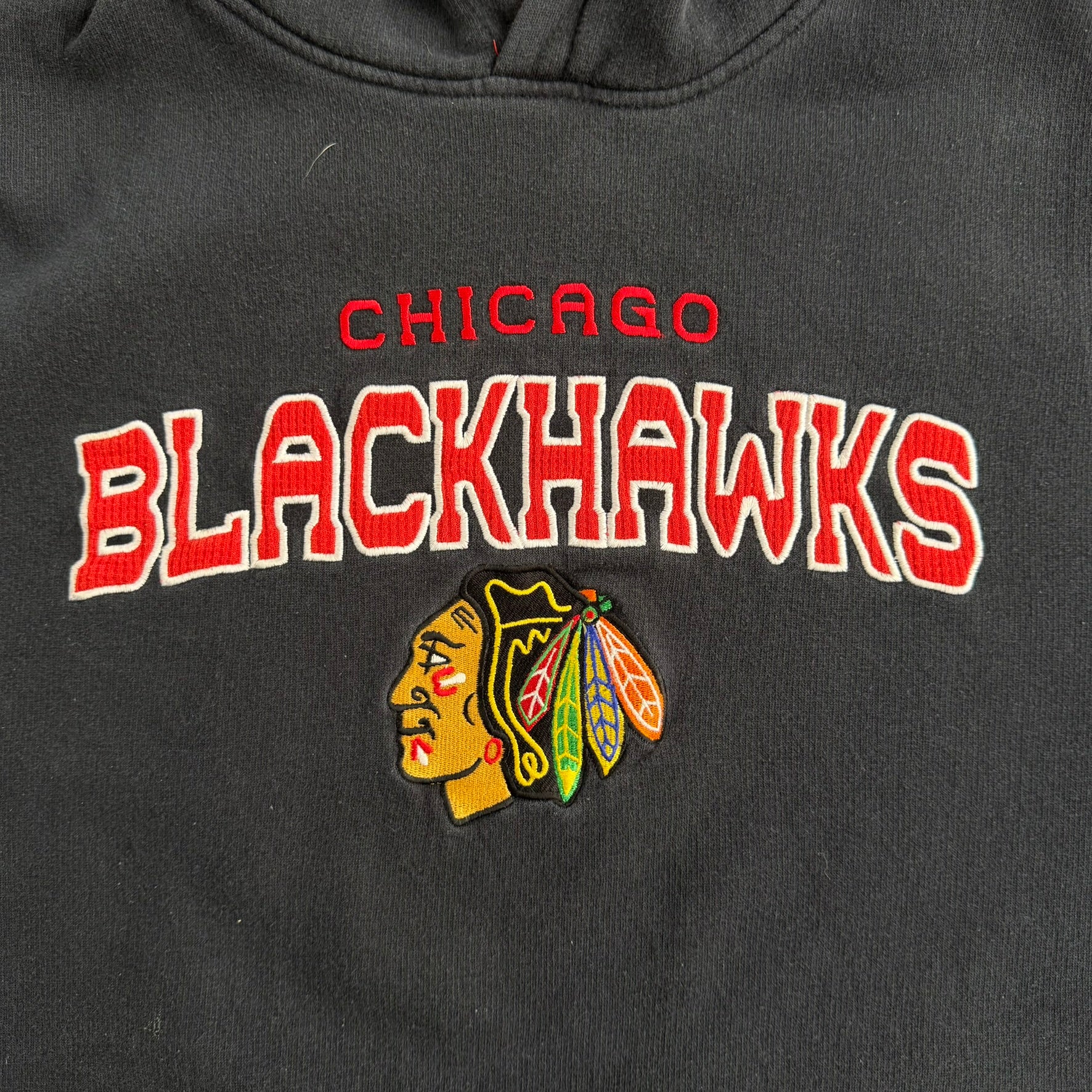 Vintage Chicago Blackhawks NHL Reebok Embroidered Text Graphic Hoodie - XL