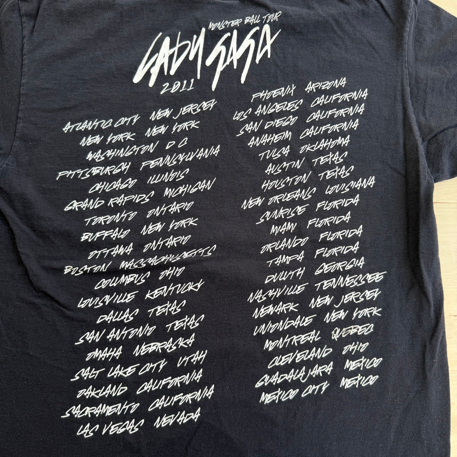 J- Vintage '11 Lady Gaga Born This Way Tour Picture Tee - M