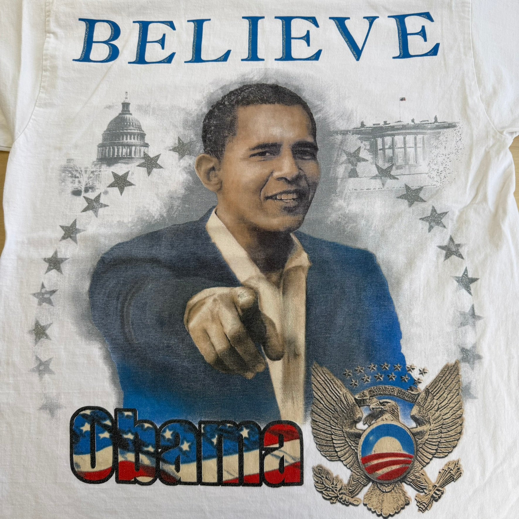 J- Vintage '09 Barack Obama Believe Graphic & Text Tee - M (fits XL)