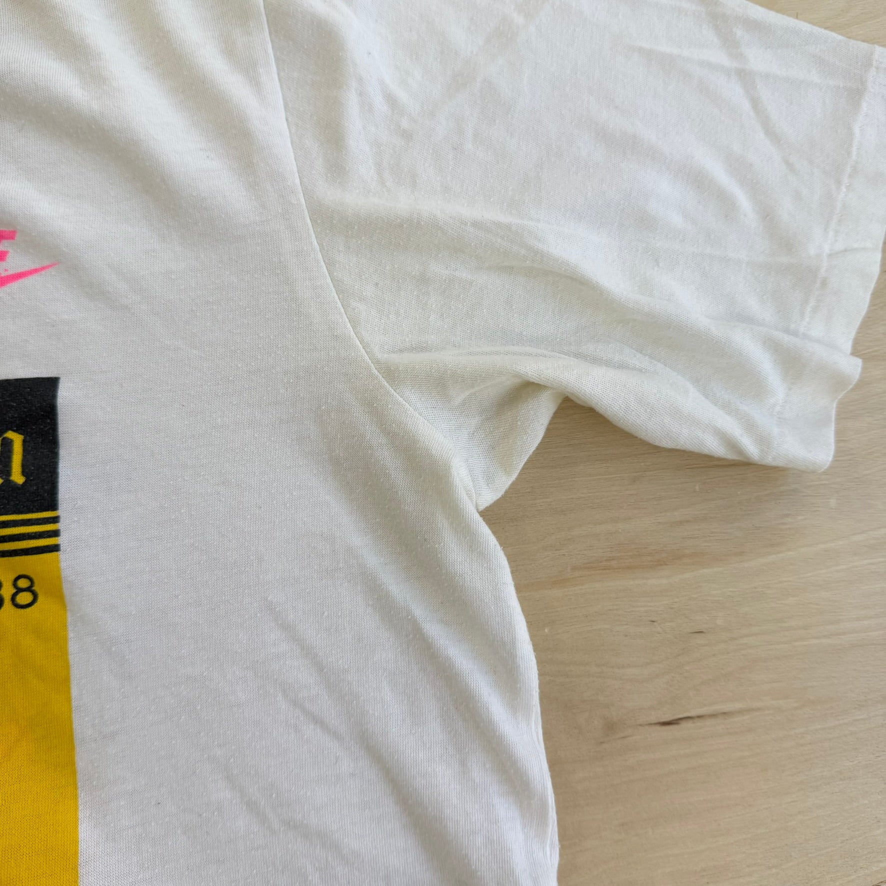 J- Vintage '89 Nike Vancouver Sun Run 10KM Graphic Single Stitch Tee - L