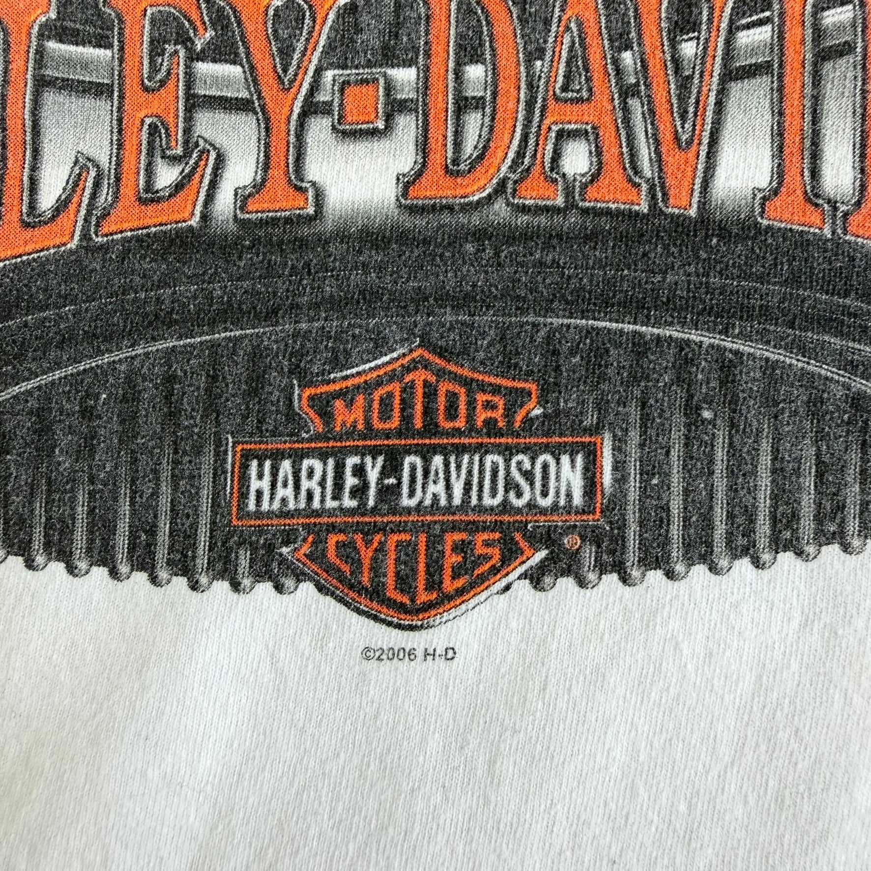 Vintage '06 Harley Davidson Lloydminster Canada Graphic Long Sleeve Tee - 2XL