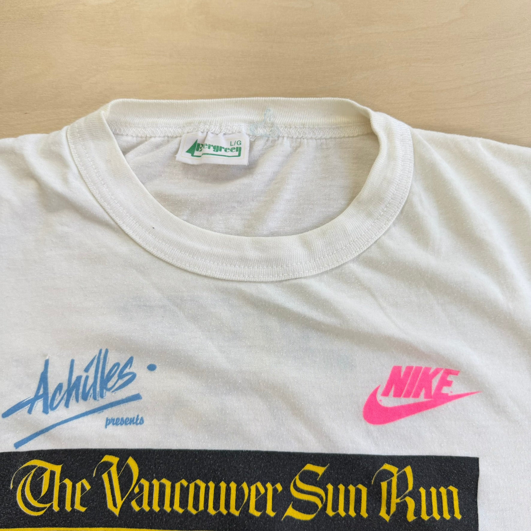 J- Vintage '89 Nike Vancouver Sun Run 10KM Graphic Single Stitch Tee - L