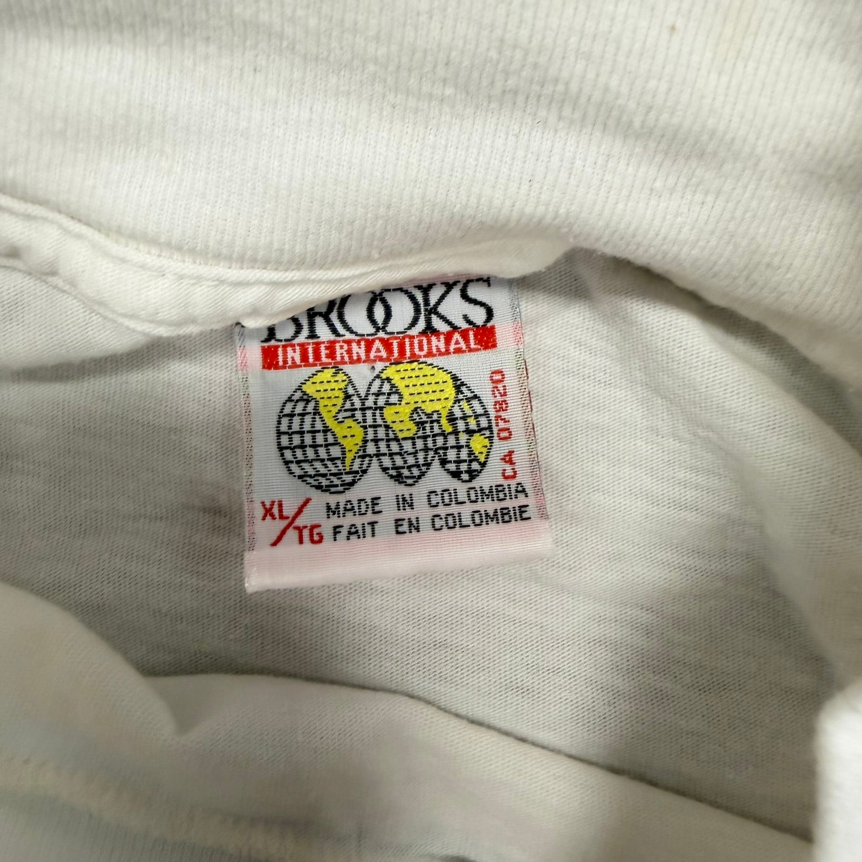 J- Vintage Brooks Sports Pro Sky Team Graphic Long Sleeve Tee - XL