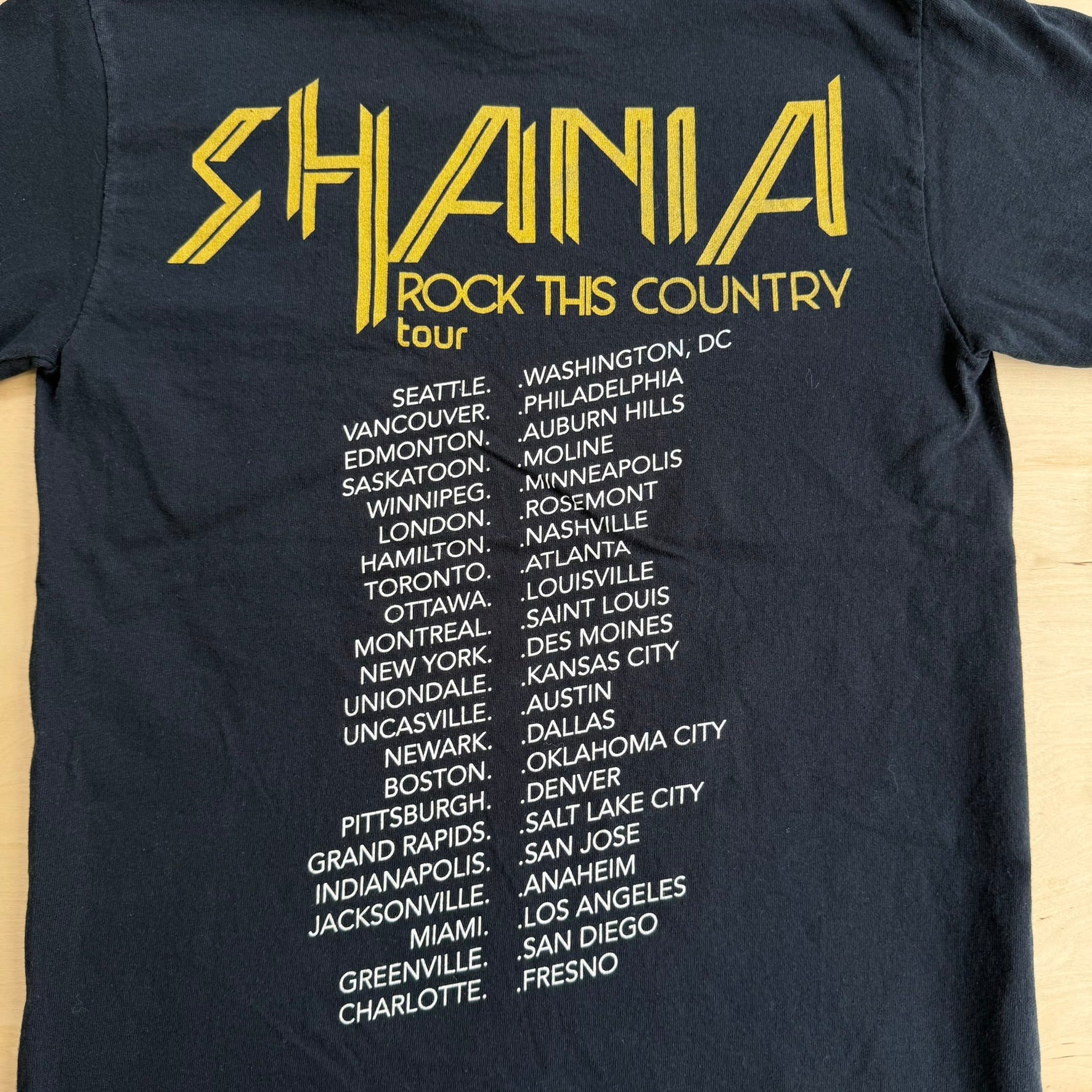 '15 Shania Twain Rock This Country Tour Graphic Tee - S