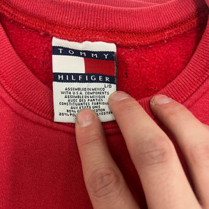 D- Vintage Tommy Hilfiger Embroidered Logo Crewneck