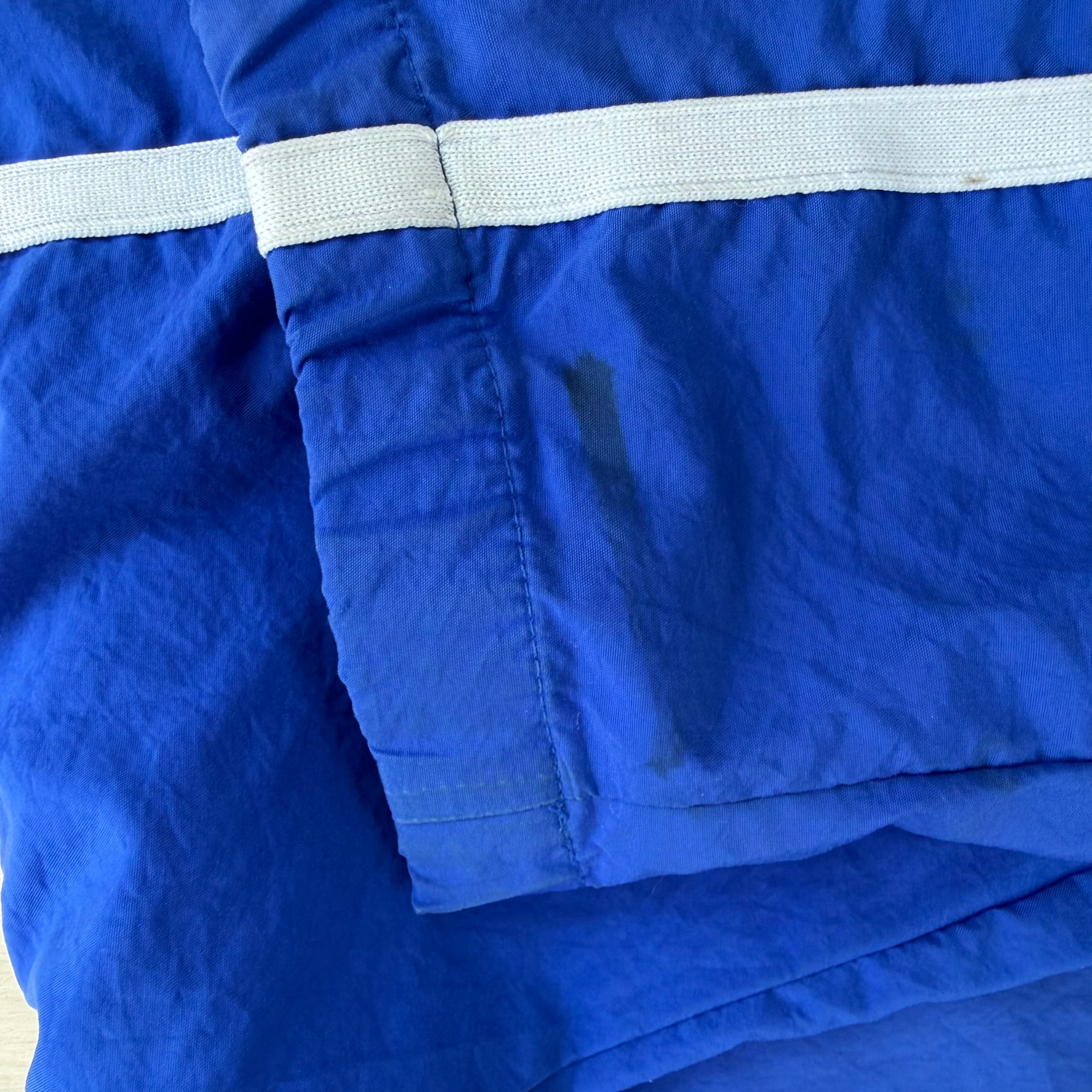 J- Vintage '04 Nike Team Foot Locker Cross Country Championship Lightweight Zip Up Jacket - M