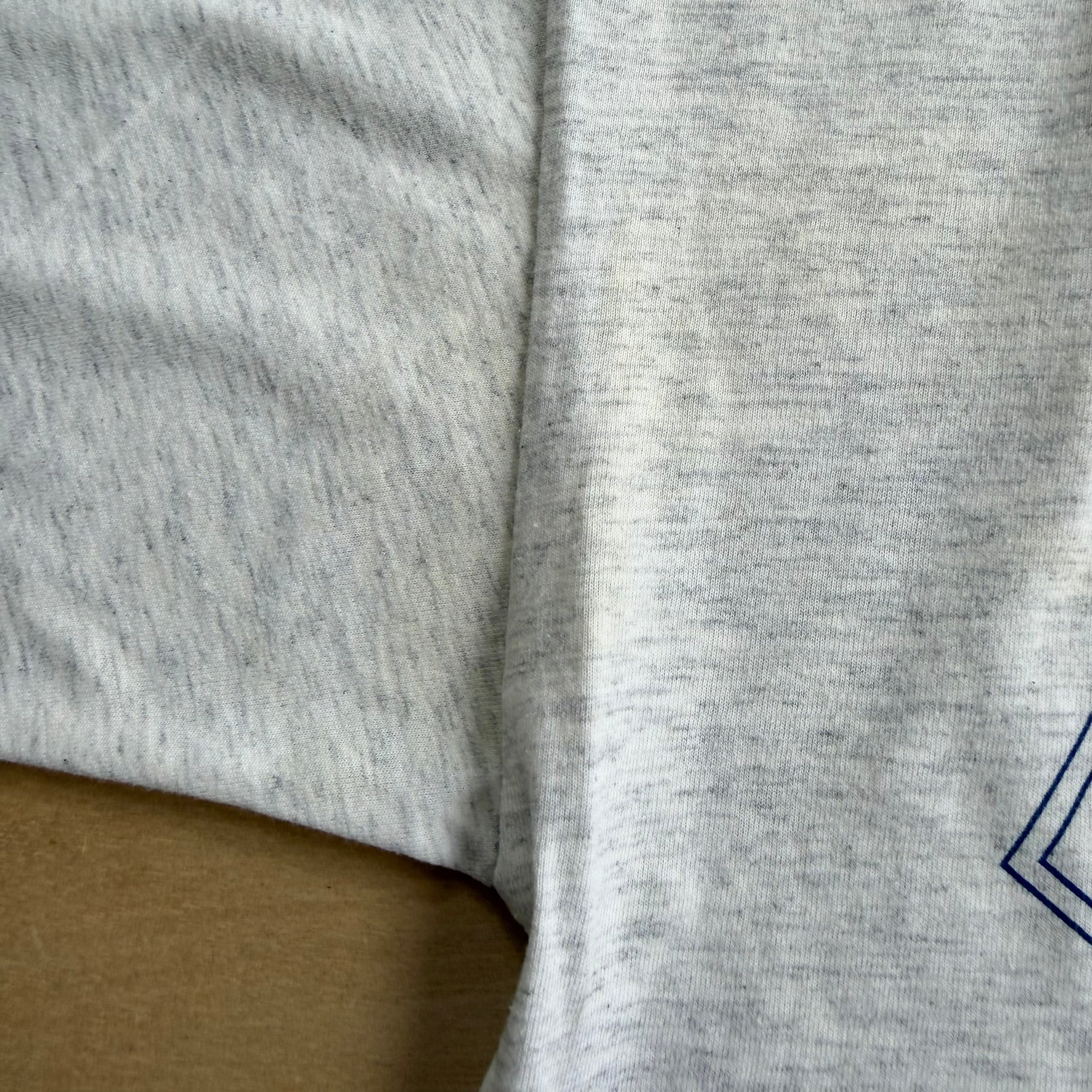 J- Vintage 90s University Of Budweiser Graphic Single Stitch Tee - L