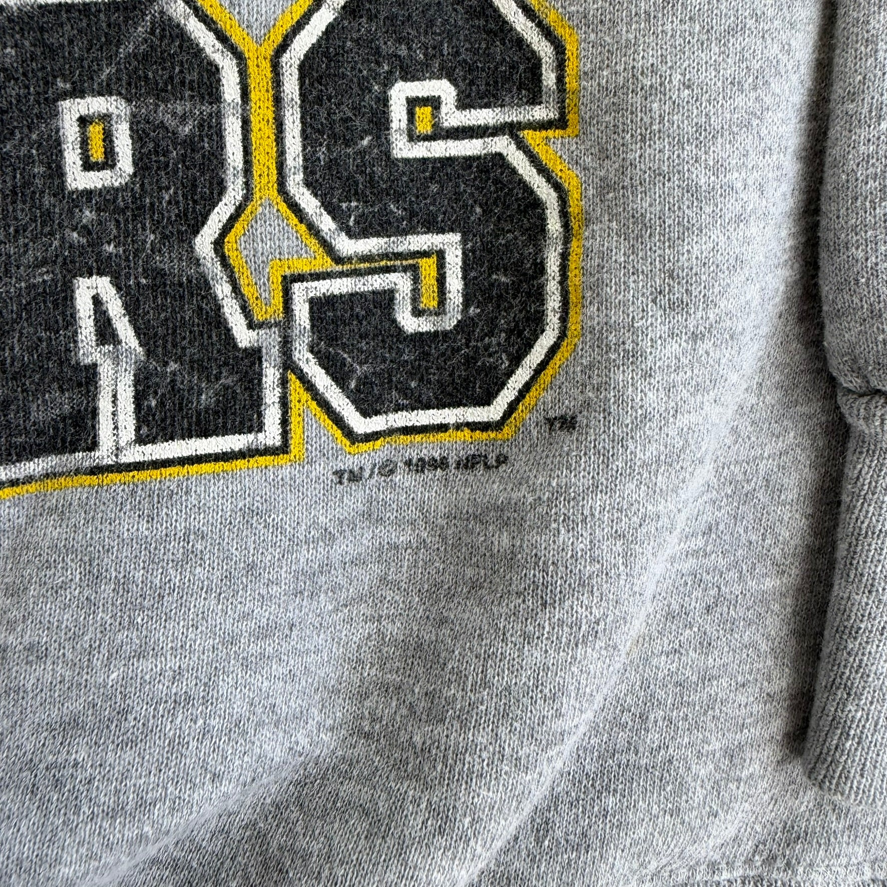 J- Vintage '96 Pittsburgh Steelers NFL Lee Graphic & Text Made In USA Crewneck - L
