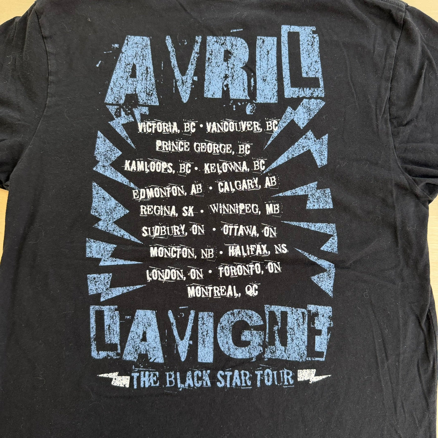 J- Vintage '11 Avril Lavigne The Black Star Tour Picture Tee - L