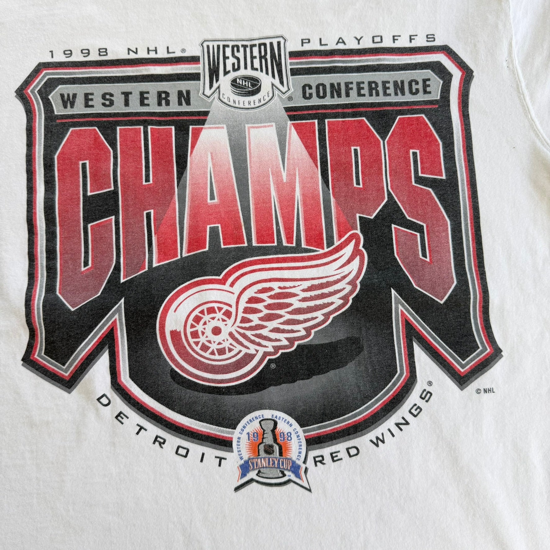J- Vintage '98 Detroit Red Wings NHL Western Conference Champs Graphic Made In USA Tee - M