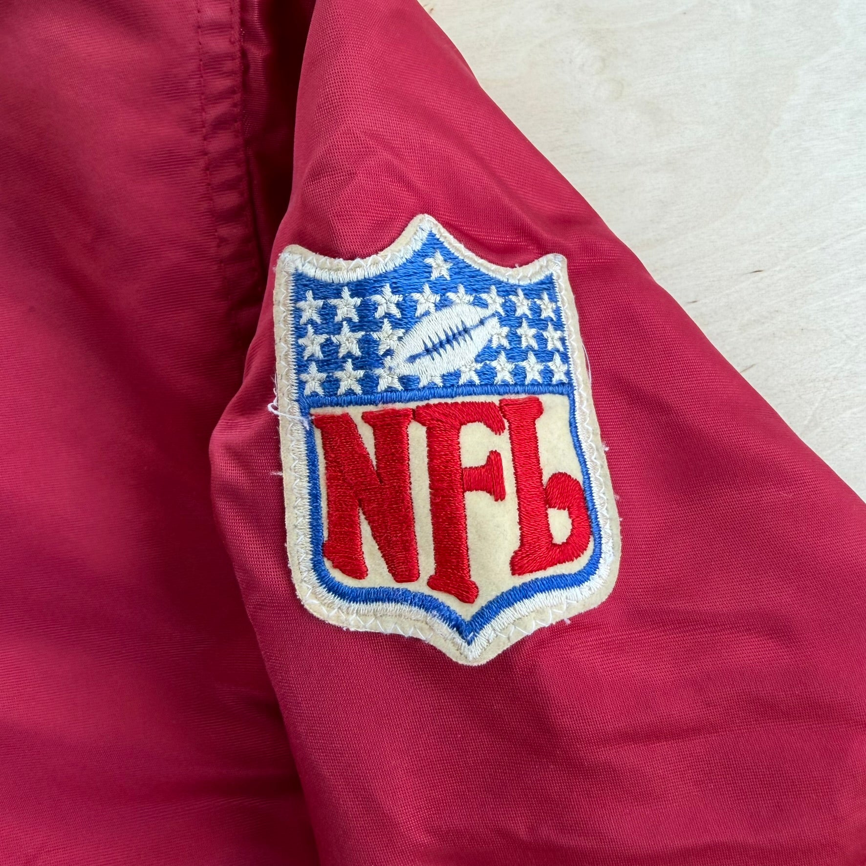 J- Vintage 90s Washington Commanders NFL Starter Embroidered Logo Satin Bomber Jacket - L