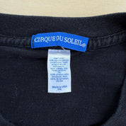 J- Vintage '06 Cirque Du Soleil Delirium Jumbo Print Graphic Made In USA Tee - 2XL (fits XL)