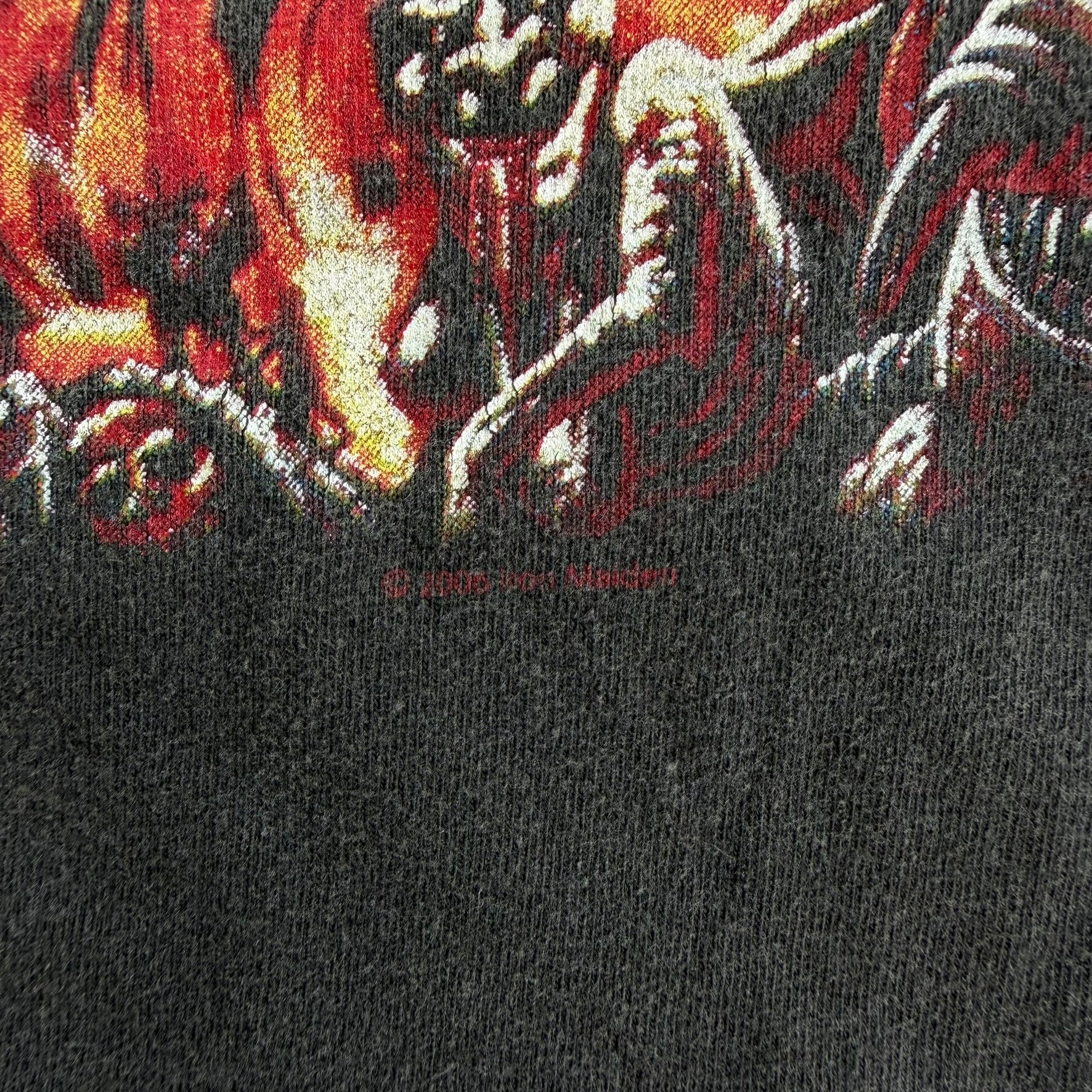 J- Vintage '06 Iron Maiden Artimonde Run To The Hills Graphic Tee - M