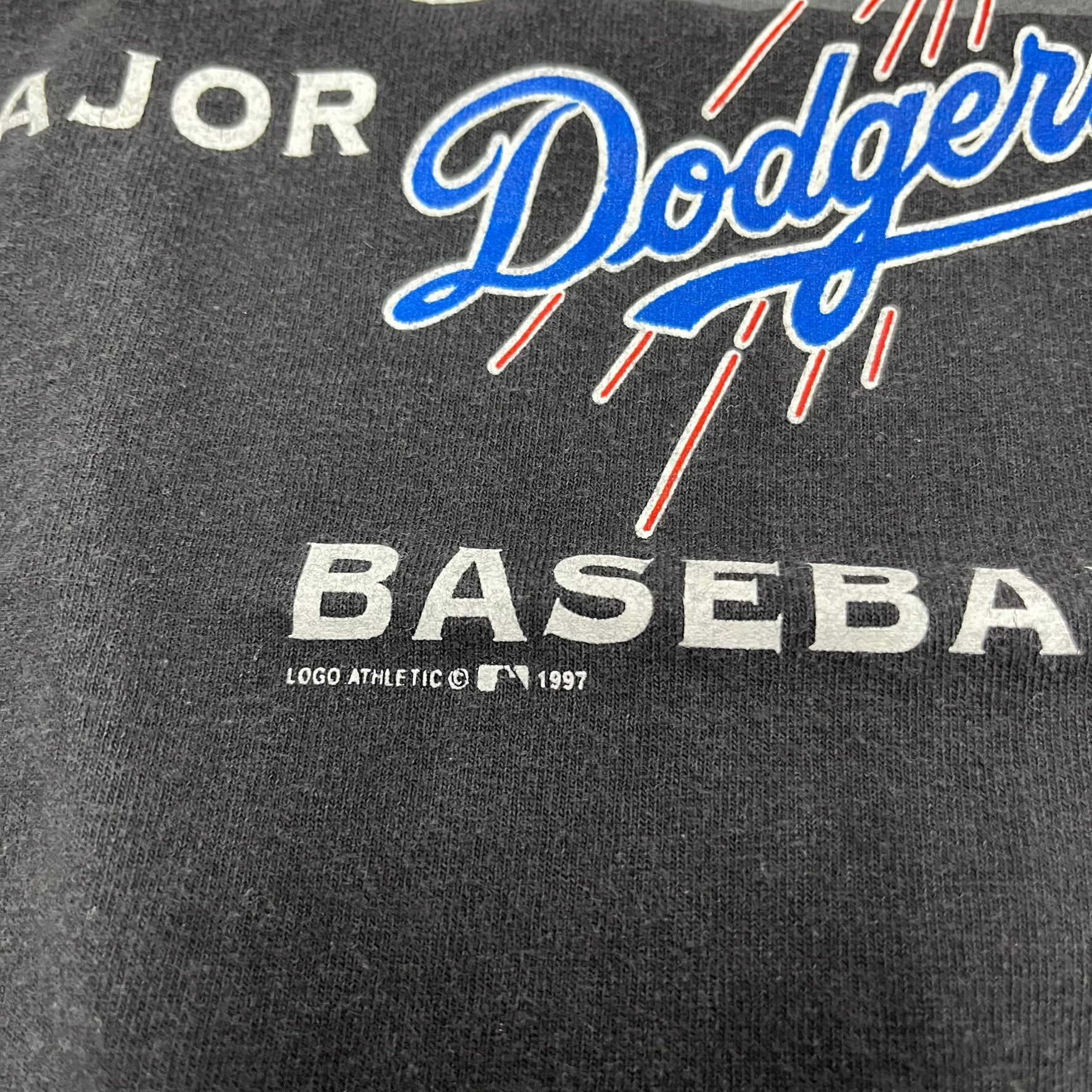 F- Vintage 1997 LA Dodgers MLB Logo Athletic Text Tee
