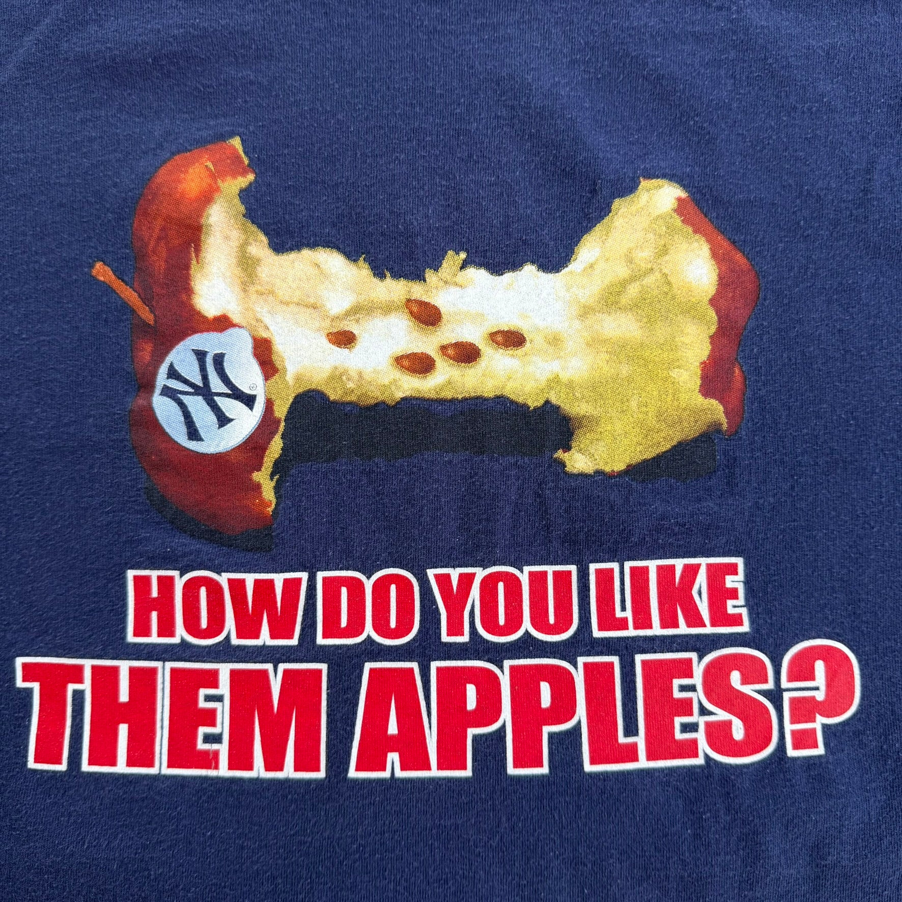 J- Vintage '07 Boston red Sox MLB How Do You Like Them Apples? Graphic Tee - 2XL