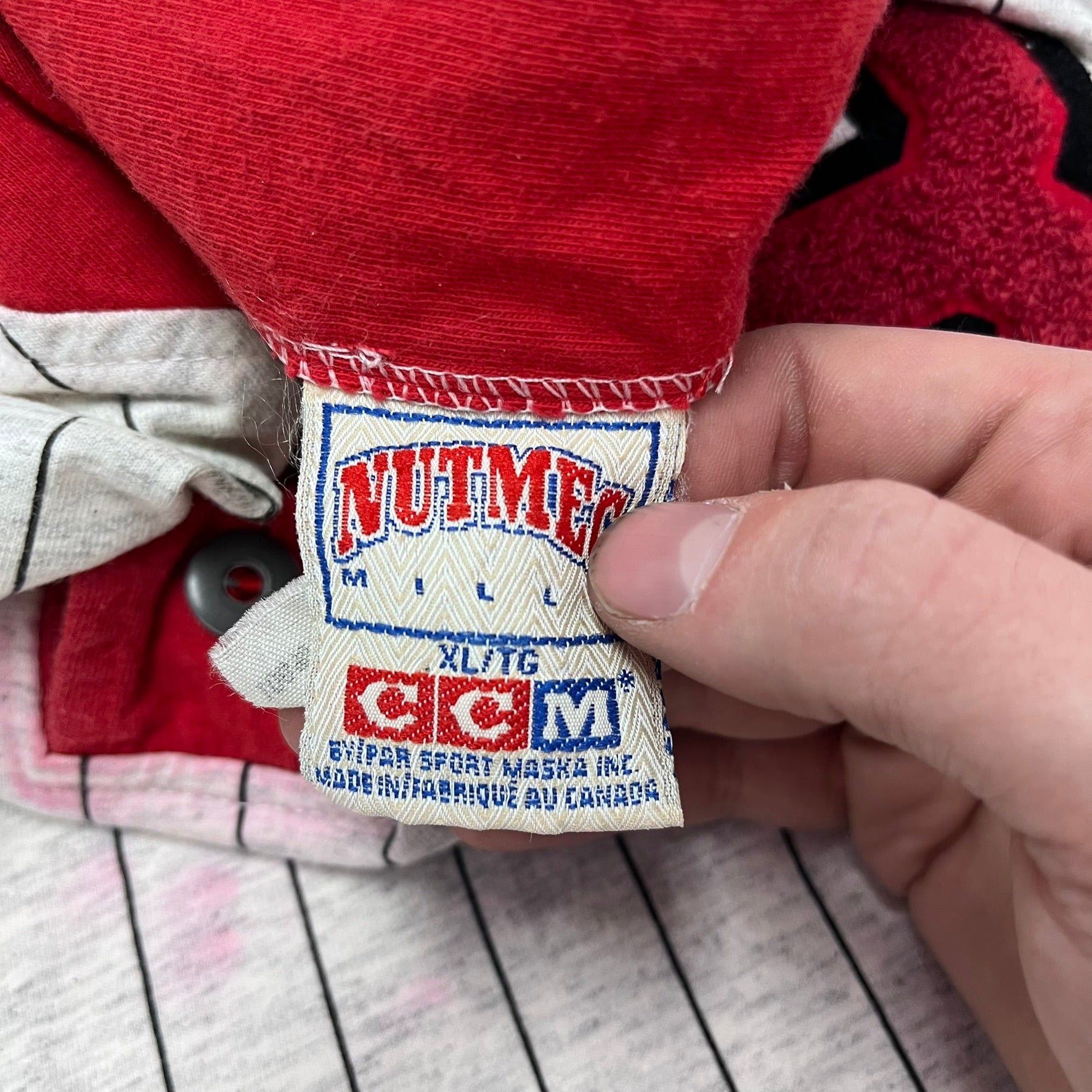 F- Vintage Chicago Bulls NBA CCM Henley Warmup Shirt