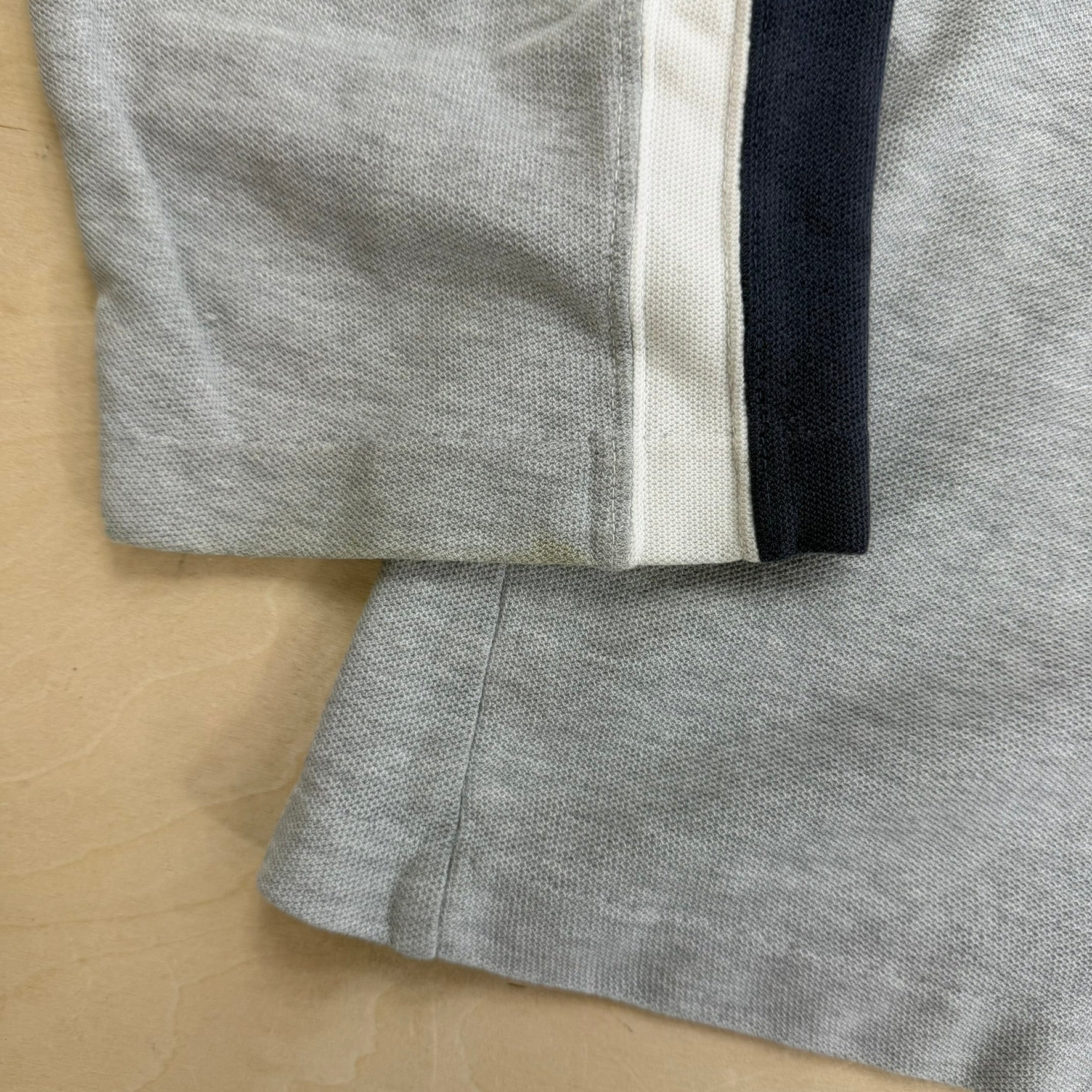 J- Vintage Chaps Ralph Lauren Embroidered Text Cropped Long Sleeve Tee - M