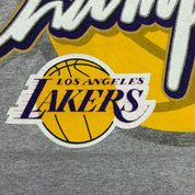 J- Vintage '09 Los Angeles Lakers NBA Champions Adidas Graphic Tee - XL