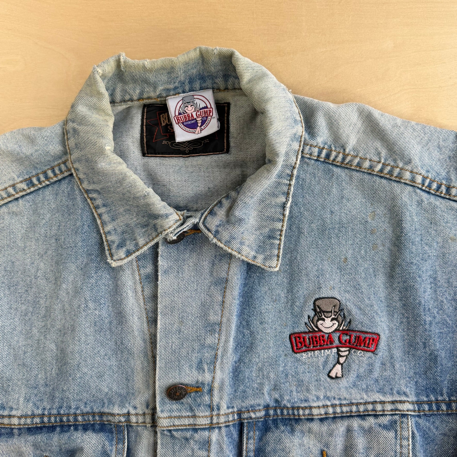 Vintage '96 Forrest Gump Bubba Gump Shrimp Co. Embroidered Logo Denim Jacket - L