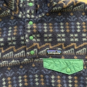 J- Patagonia Synchilla Navy/Green Patterned Polar Fleece - S