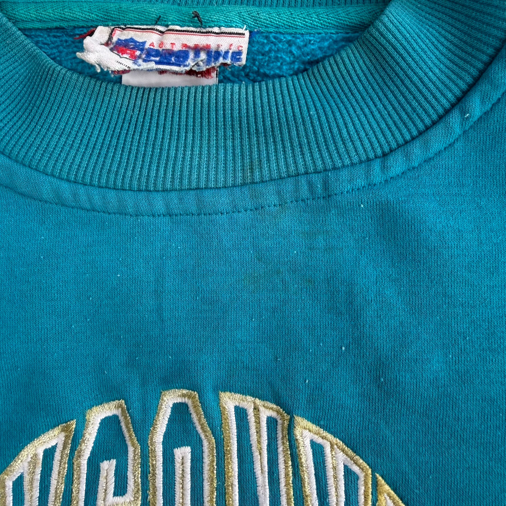 Vintage Jacksonville Jaguars NFL Apex One Embroidered Graphic Logo Crewneck - L