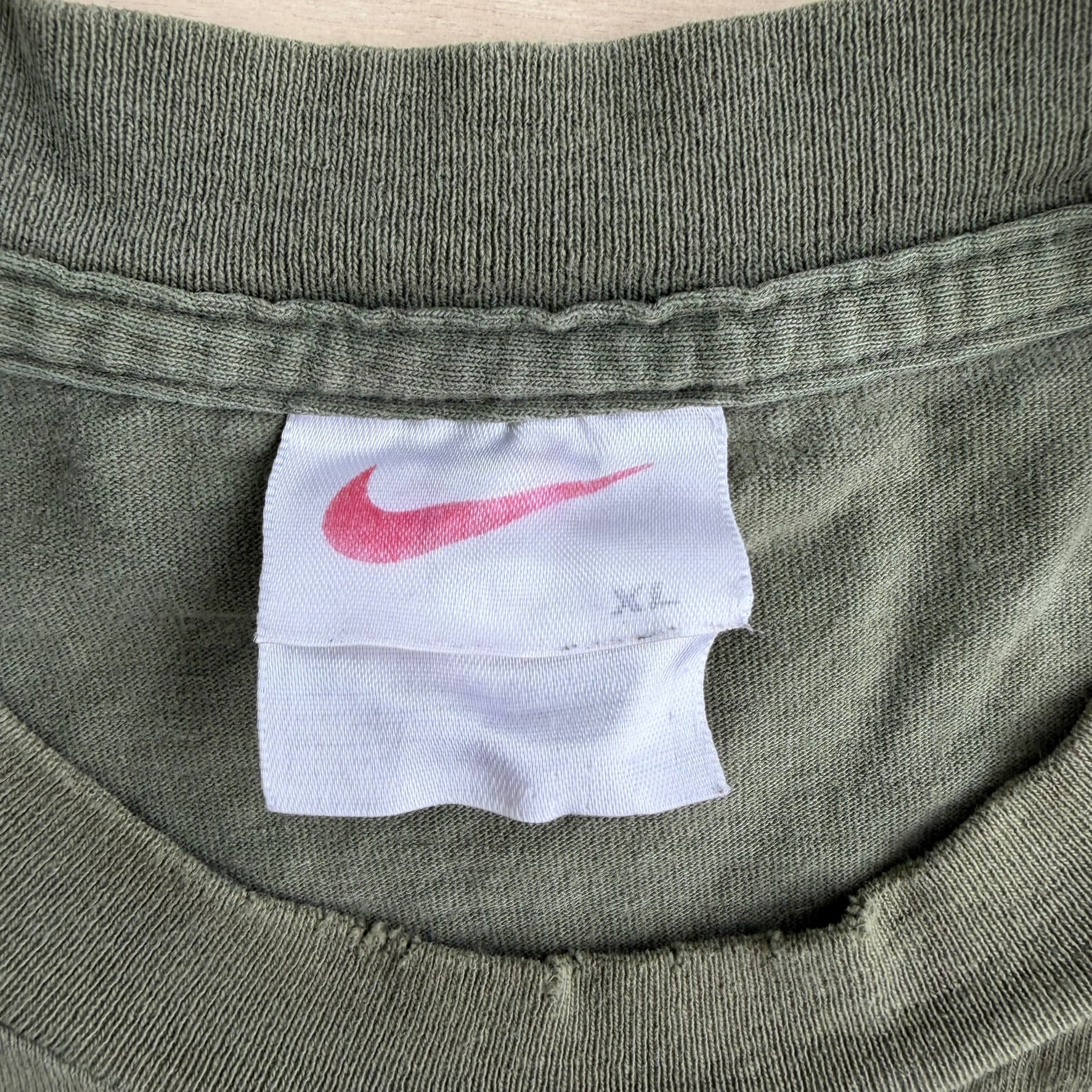 J- Vintage 90s Nike Embroidered Text Graphic Long Sleeve Tee - XL