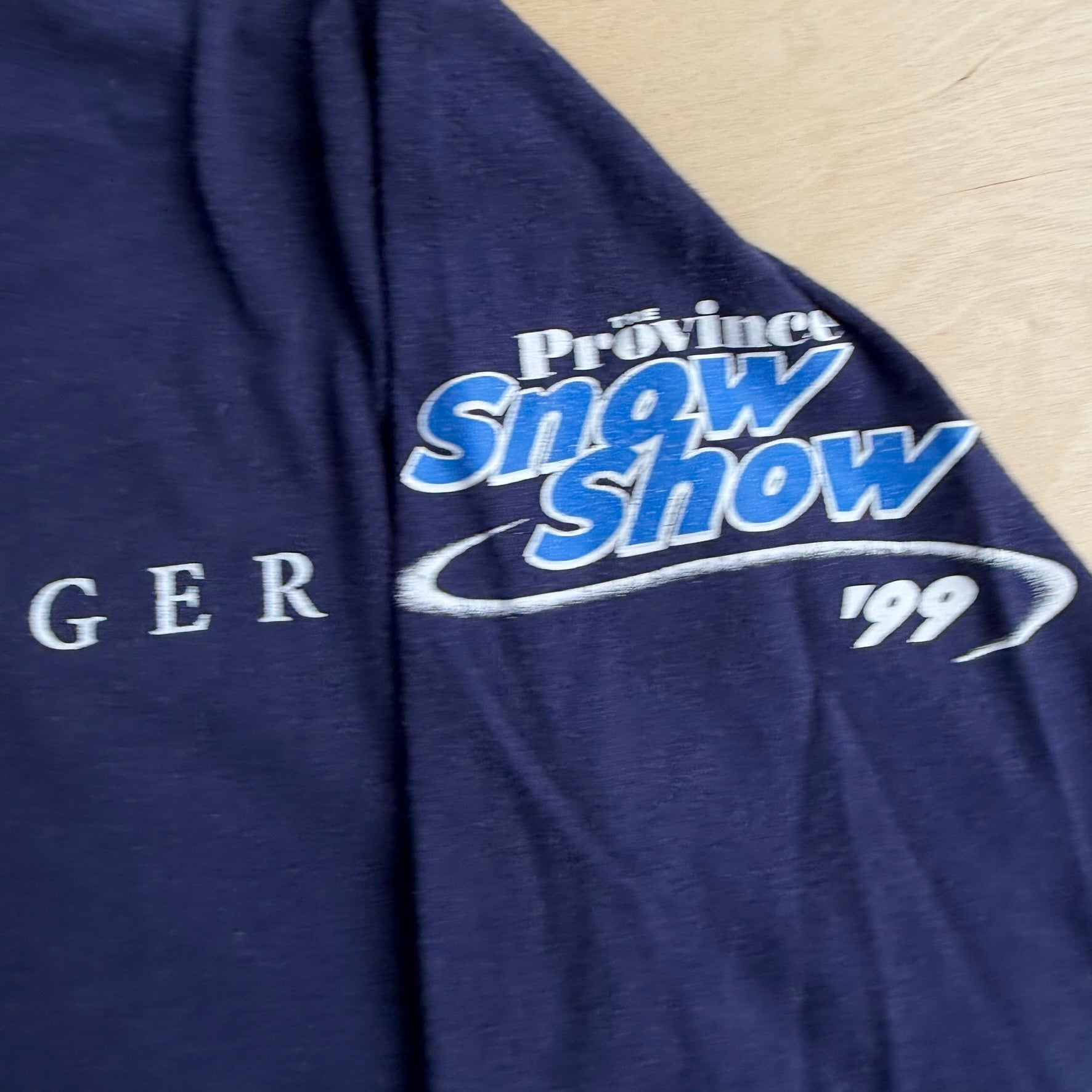 J- Vintage '99 Tommy Hilfiger The Province Snow Show Graphic Long Sleeve Tee - L