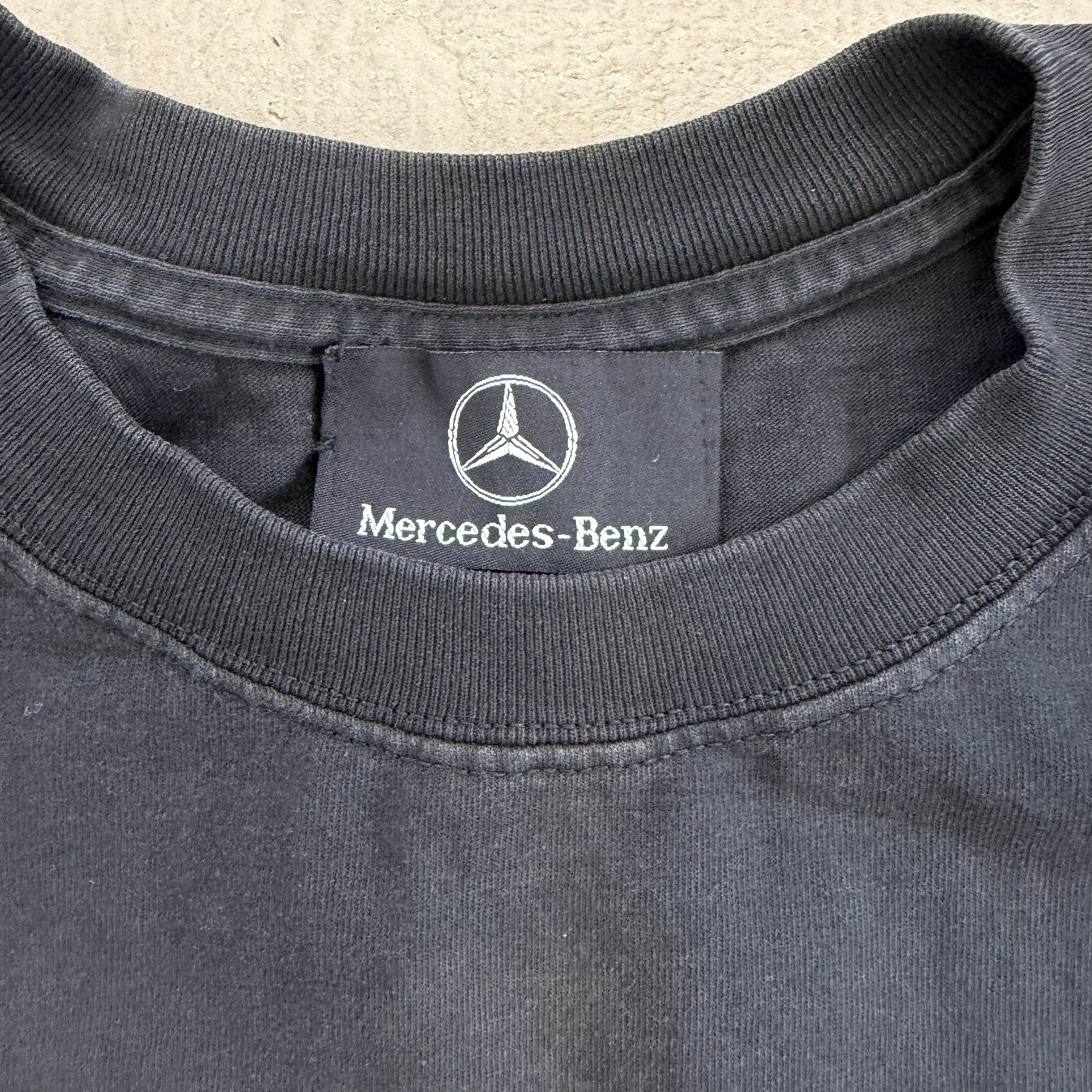Vintage '99 The Mercedes-Benz Experience Dallas Logo & Car Graphic Tee - XL