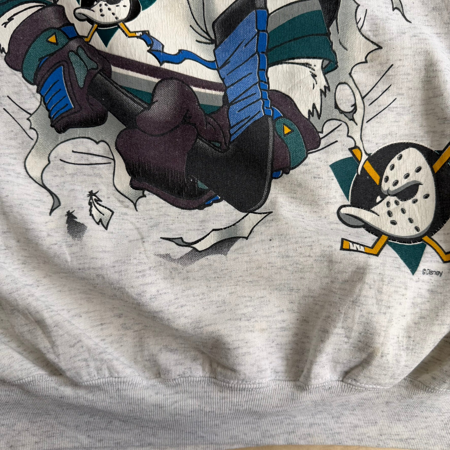 J- Vintage Anaheim Mighty Ducks NHL Nutmeg Graphic Crewneck - XL