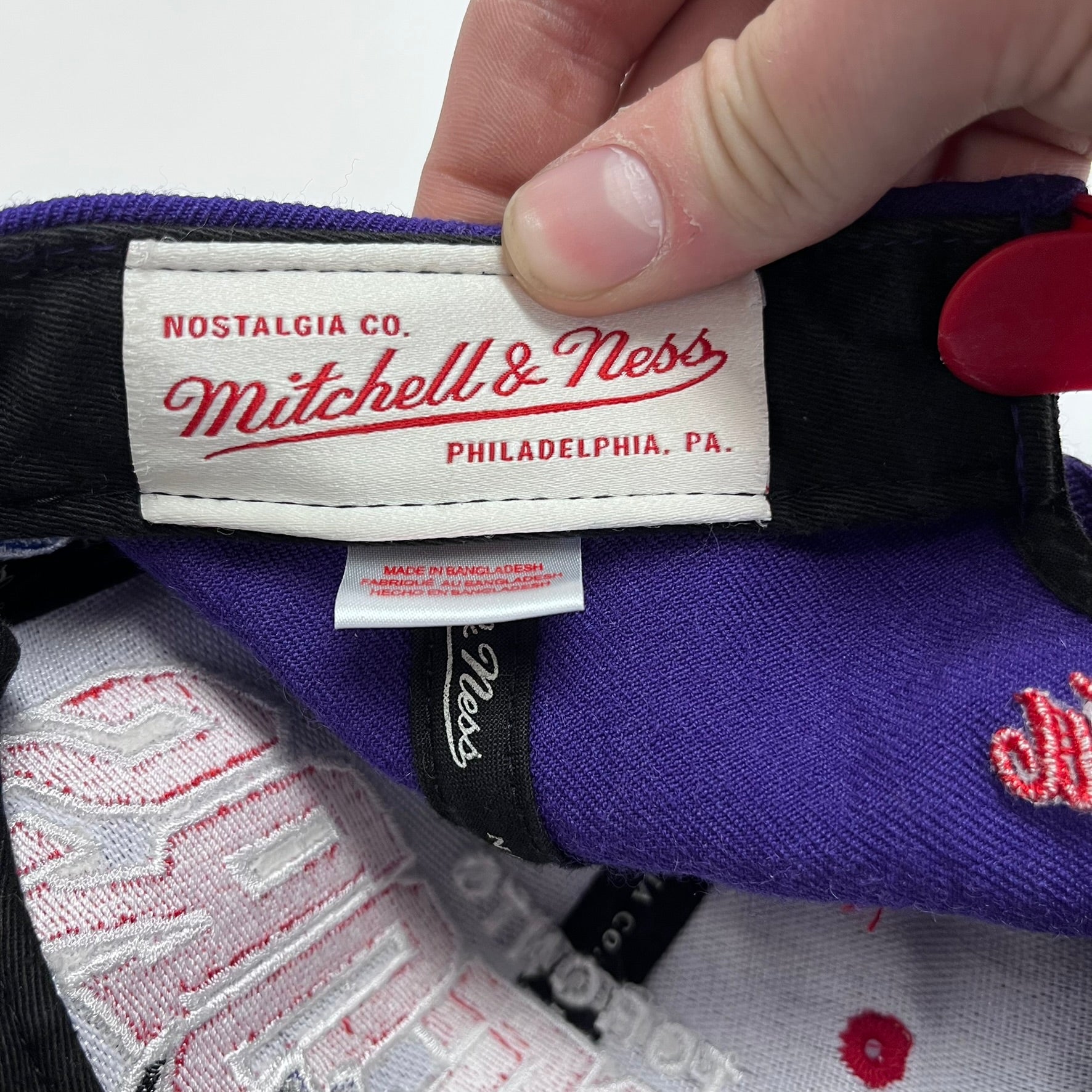 F- Vintage Toronto Raptors NBA Mitchell & Ness Old Logo & Text Snapback Hat