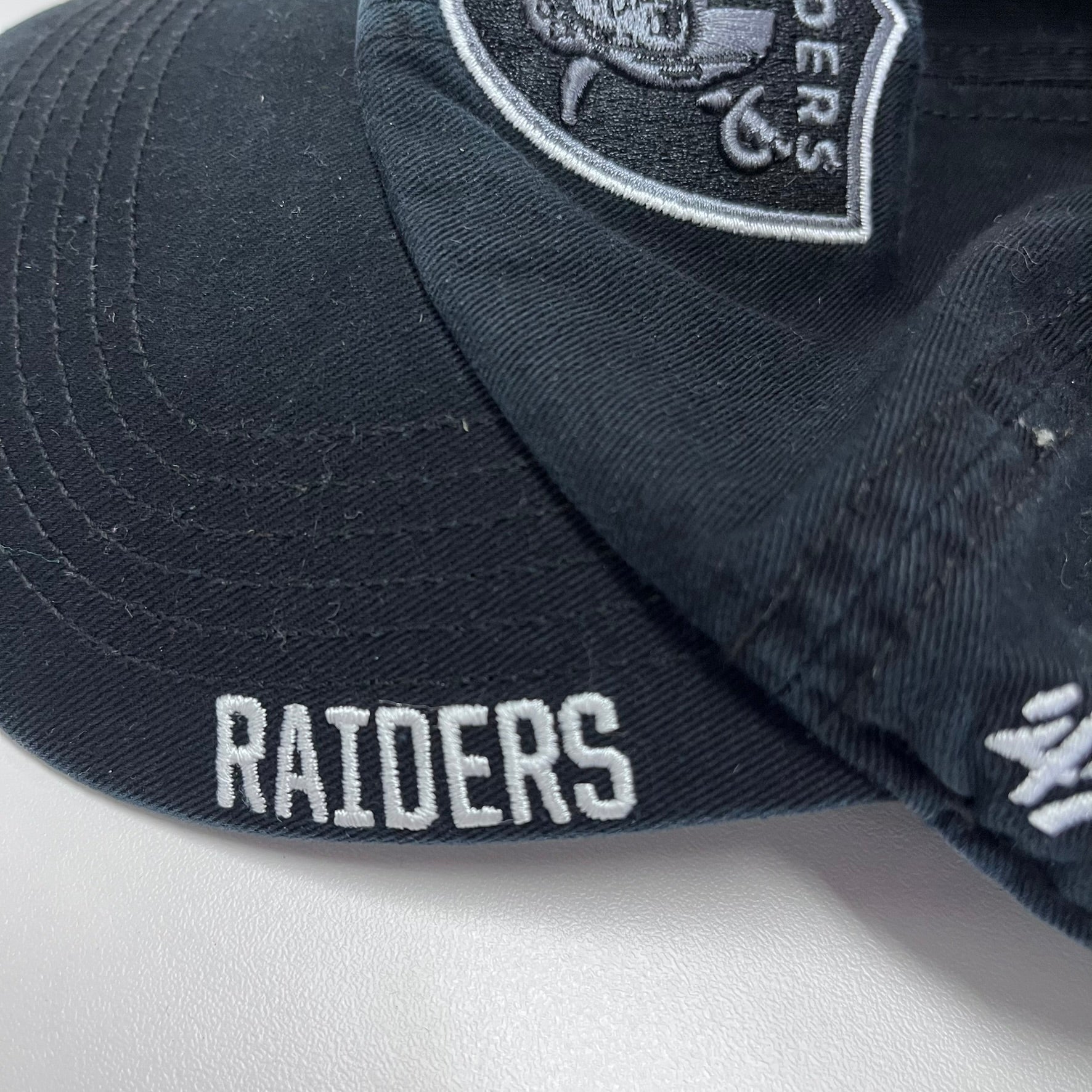 F- Vintage Oakland Raiders NFL 47Brand Logo & Text Strapback Hat
