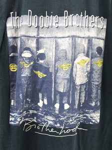 Z- Vintage 1991 The Doobie Brothers Brotherhood Tour Single Stitch Tee