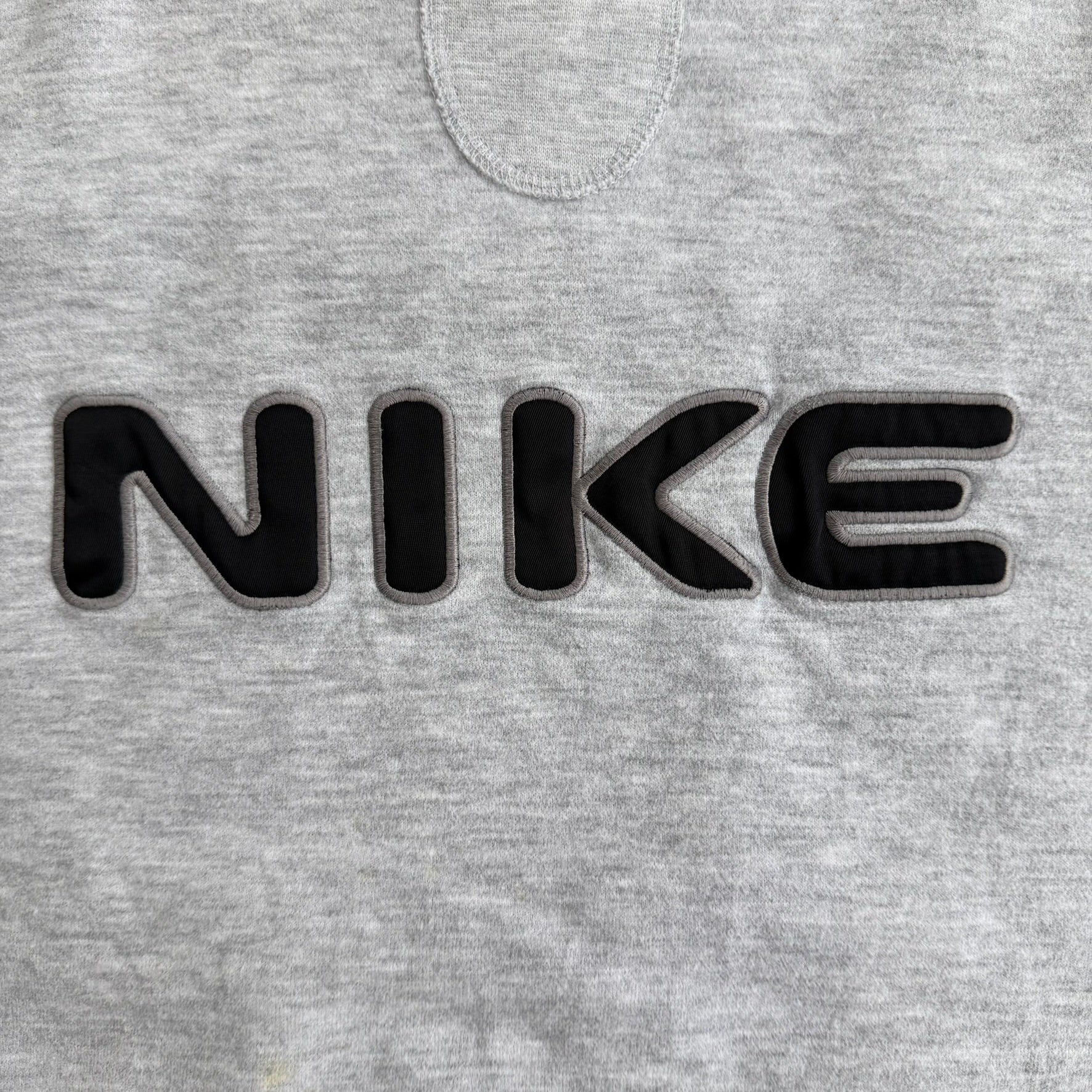 J- Vintage Y2K Nike Puff Print Text Crewneck - L