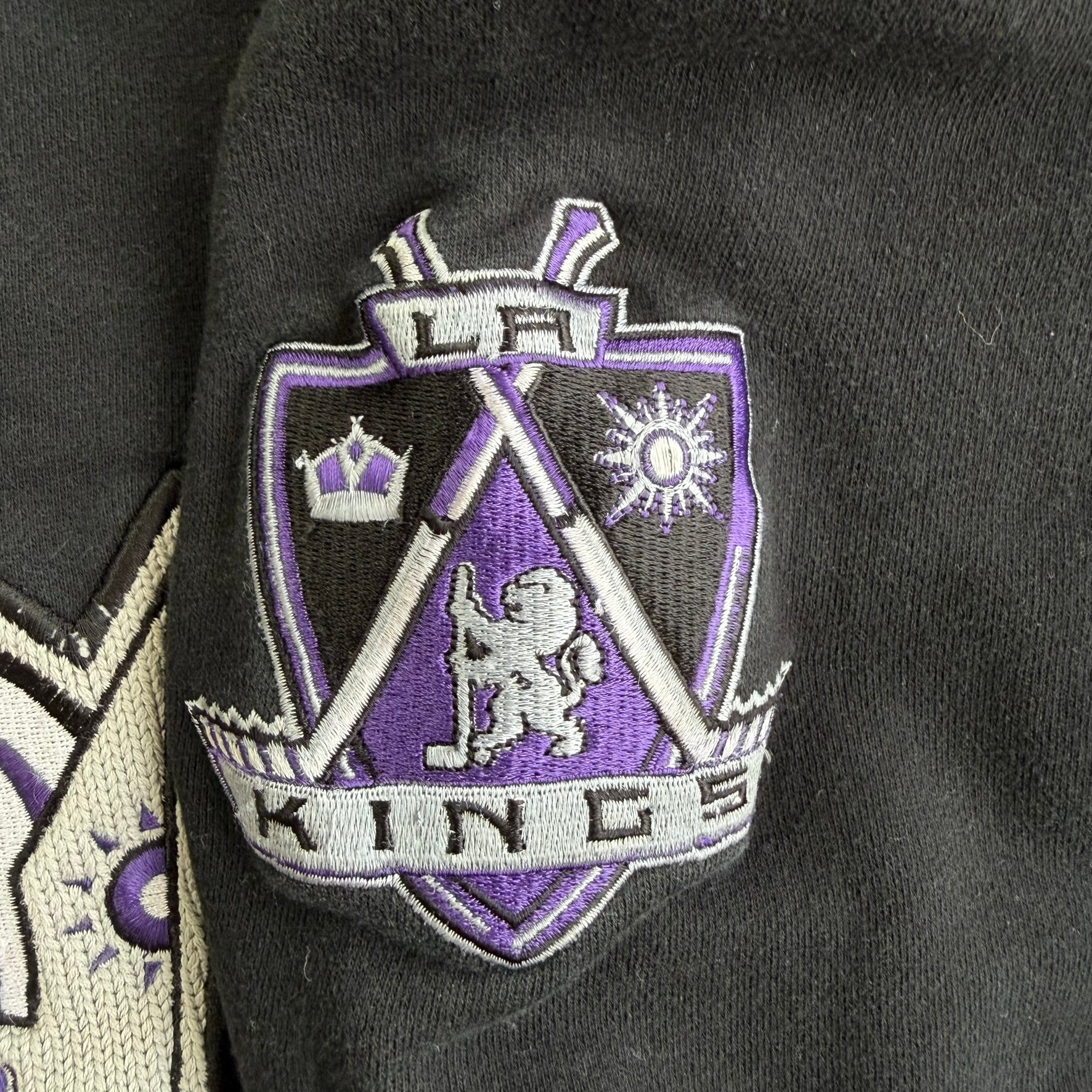 J- Vintage Los Angeles Kings NHL Embroidered Logo Hoodie - XL