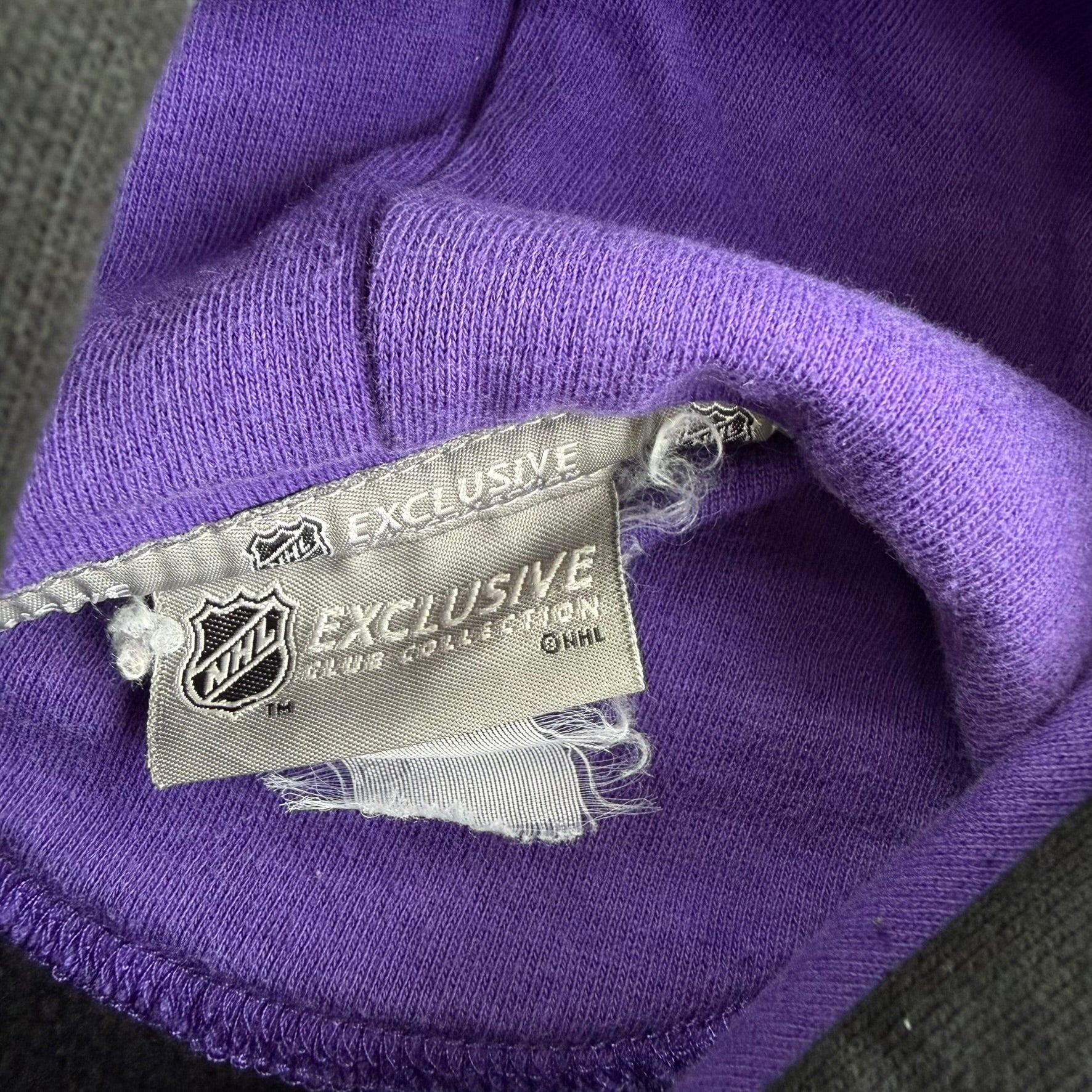 J- Vintage Los Angeles Kings NHL Embroidered Logo Hoodie - XL